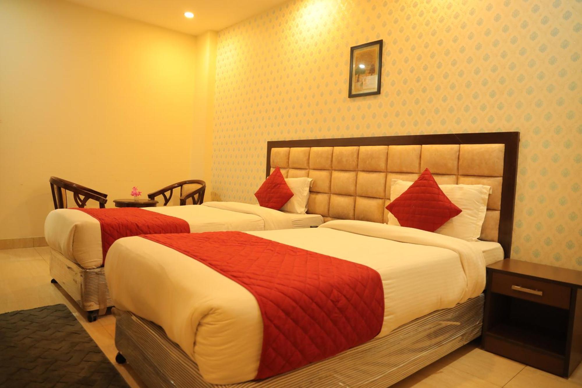 Nirvana Hotel 3*