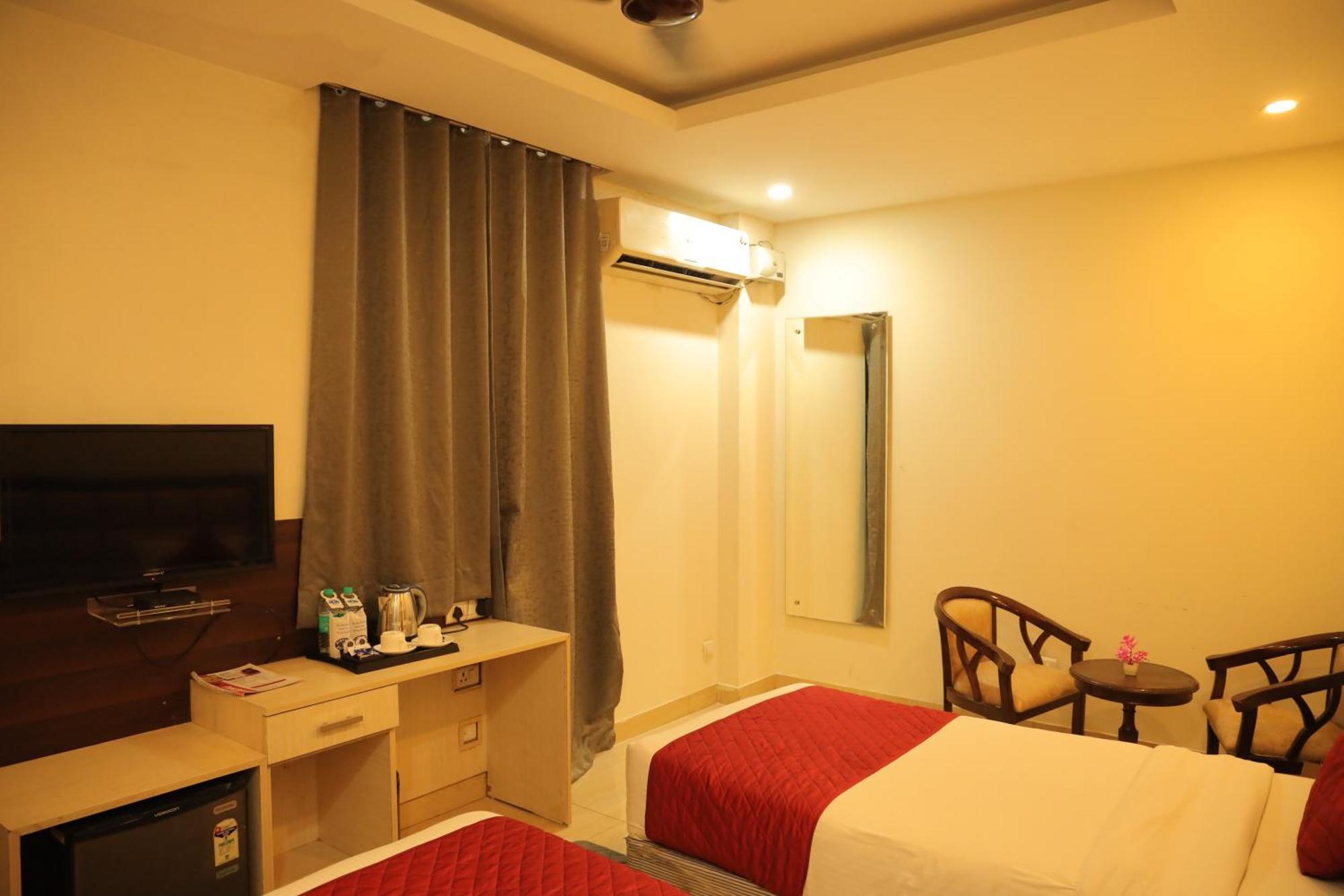 Hotel Nirvana New Delhi