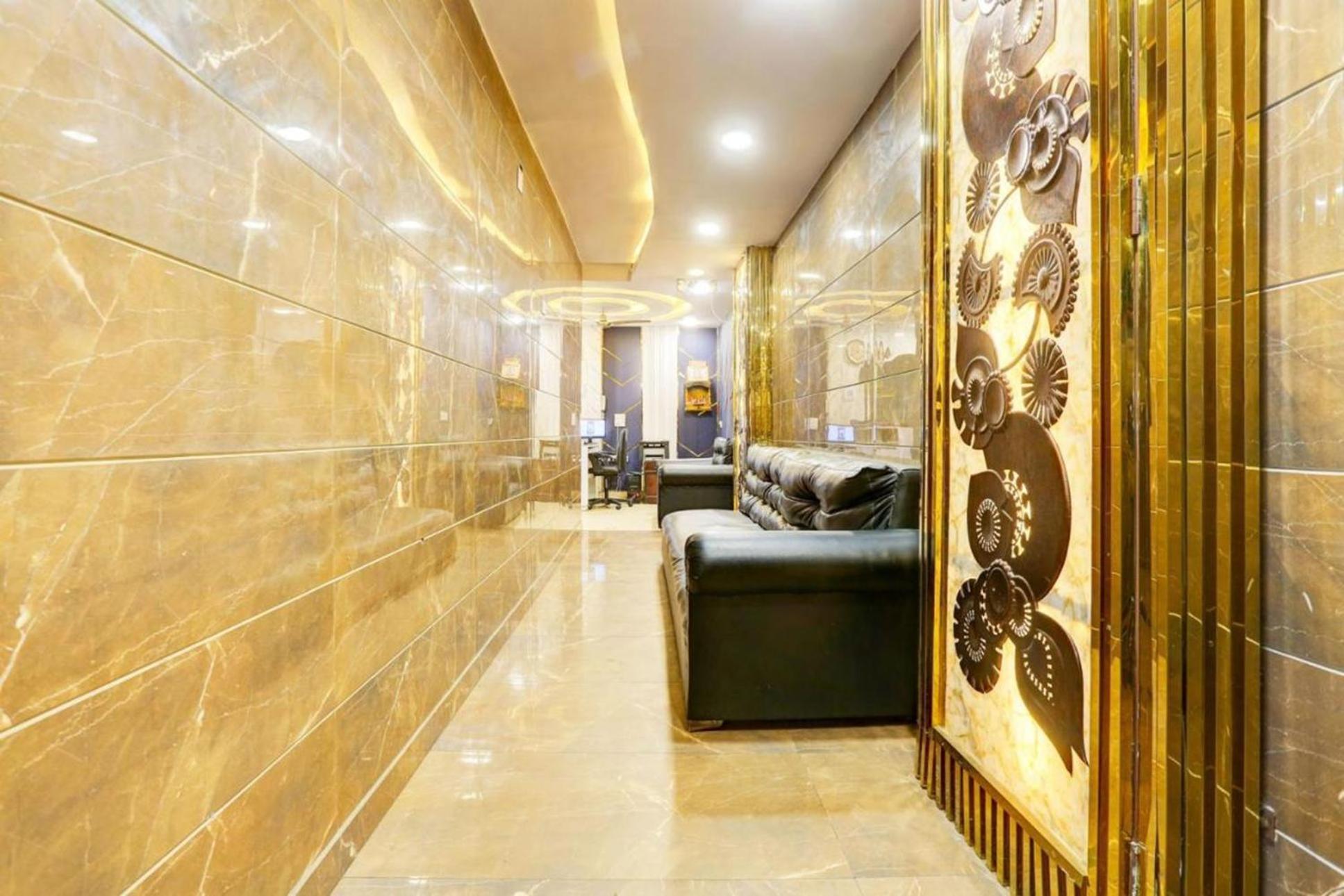Akash Continental Near Hari Nagar Couple Friendly 3*