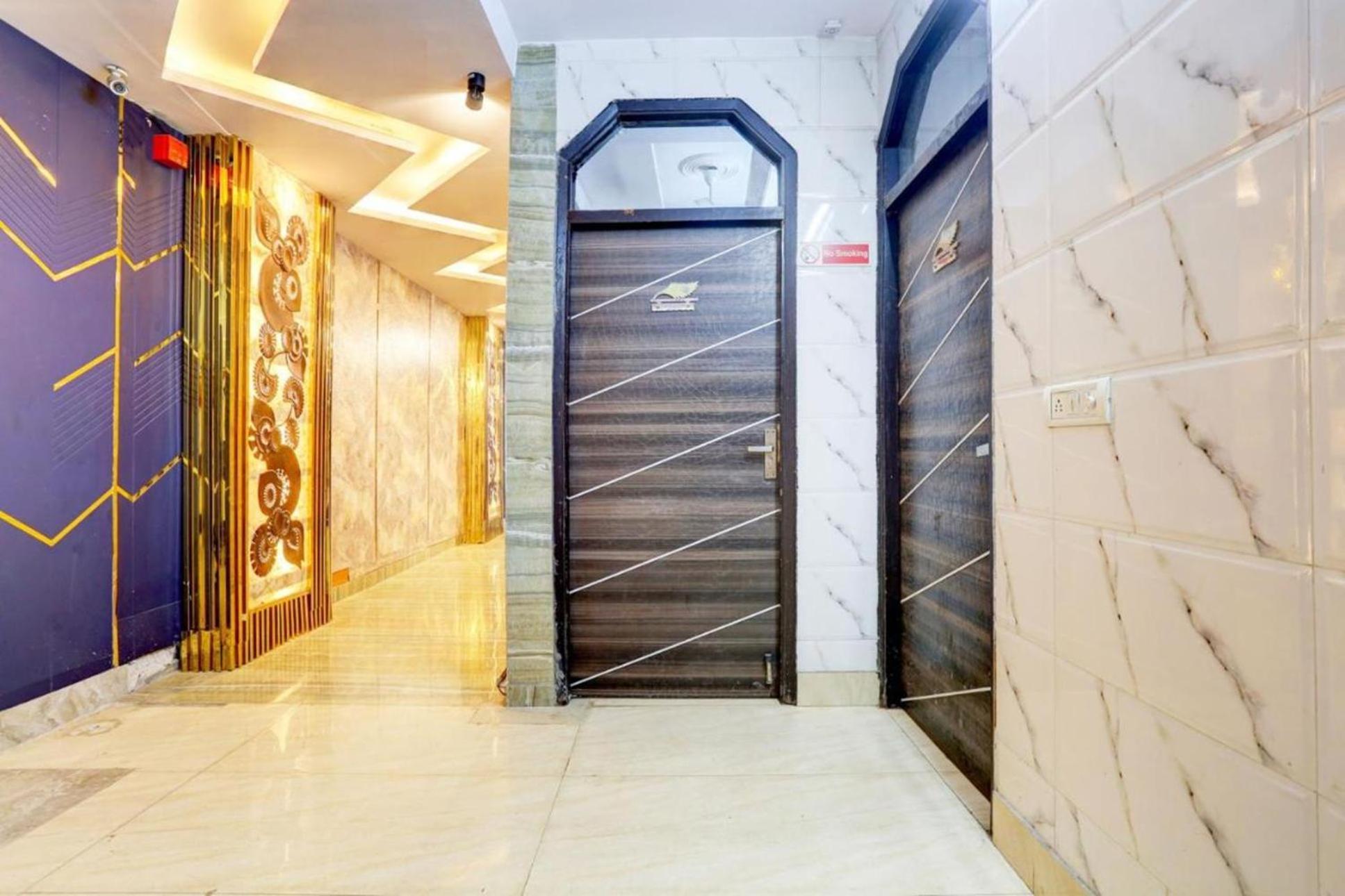 Hotel Akash Continental Near Hari Nagar Couple Friendly