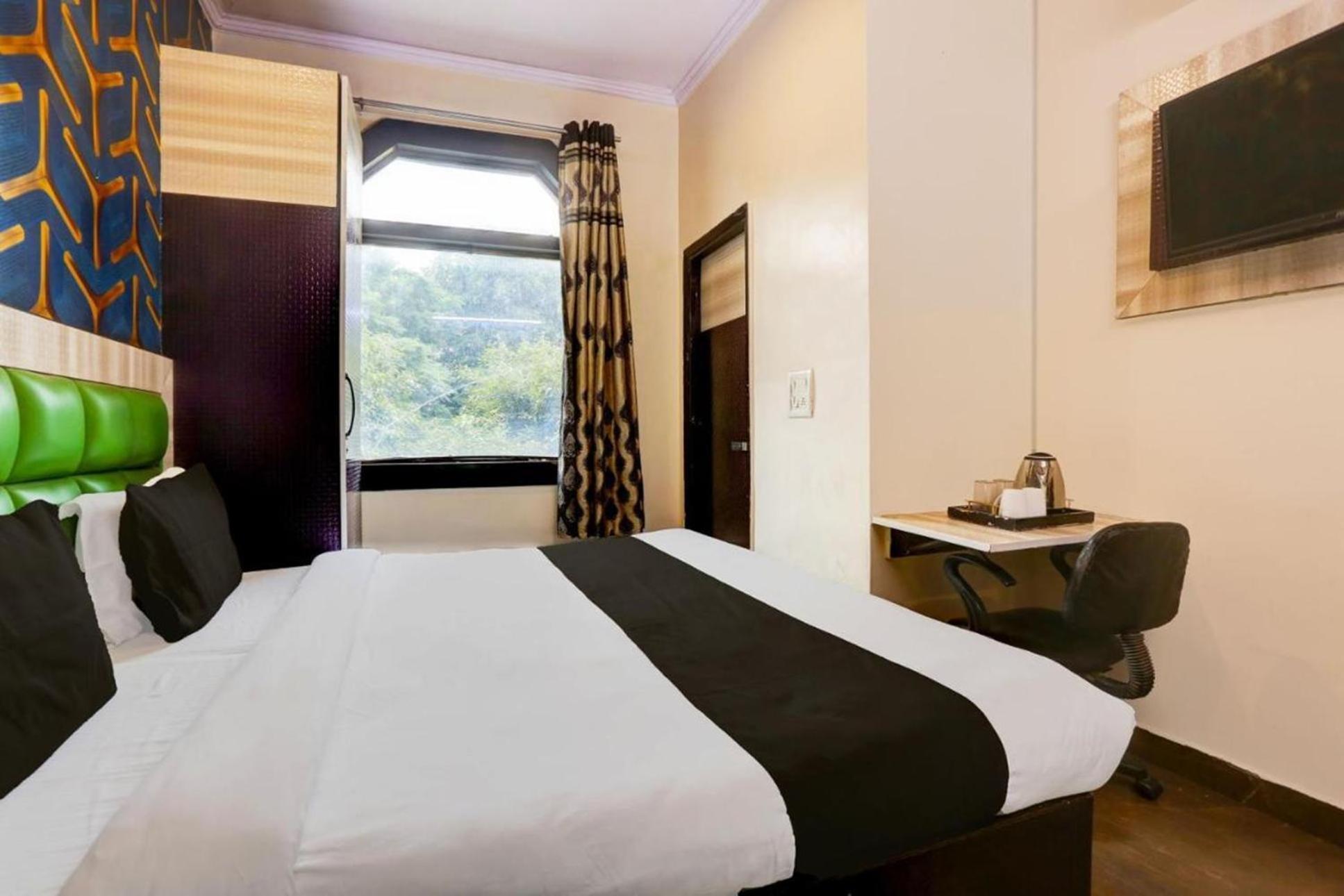 Hotel Akash Continental Near Hari Nagar Couple Friendly Nova Deli