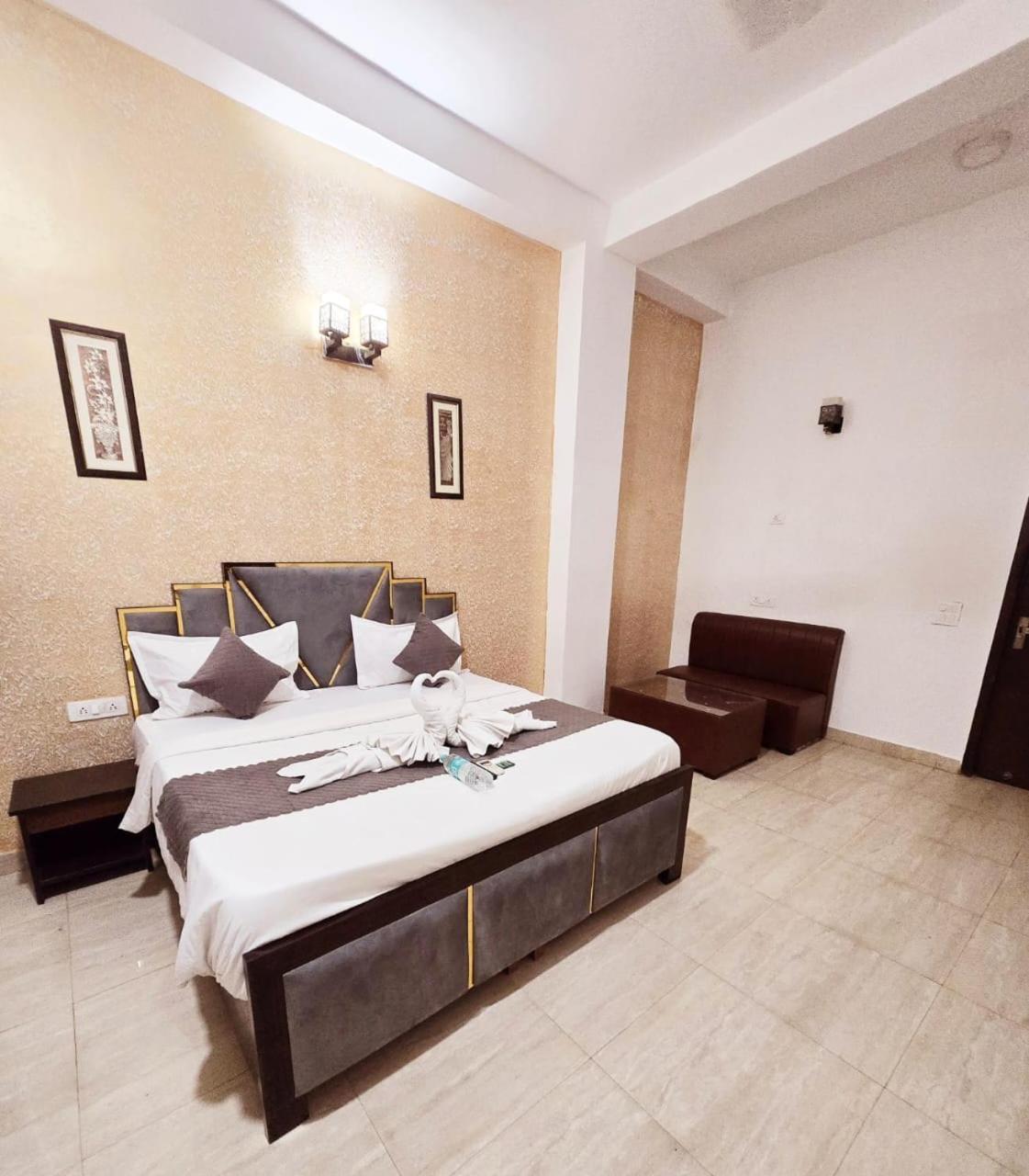 Bed & Breakfast Galaxy - Ignou Road Saket *