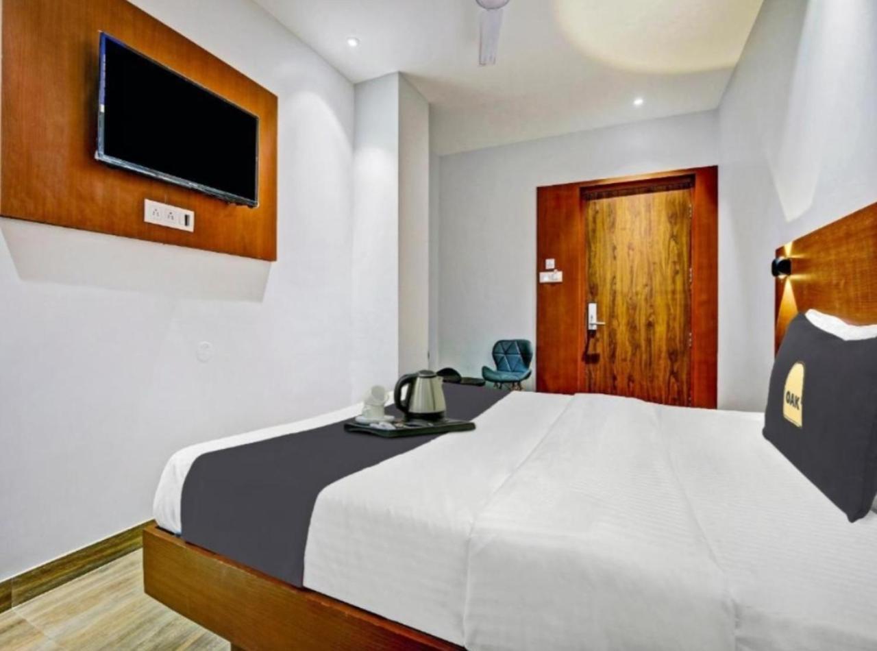 Vijaydeep Palace Near Delhi Airport