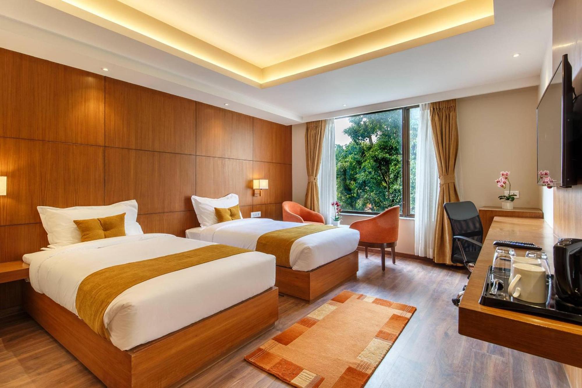 Hotel Aela Grand Near Delhi Airport By La Casa