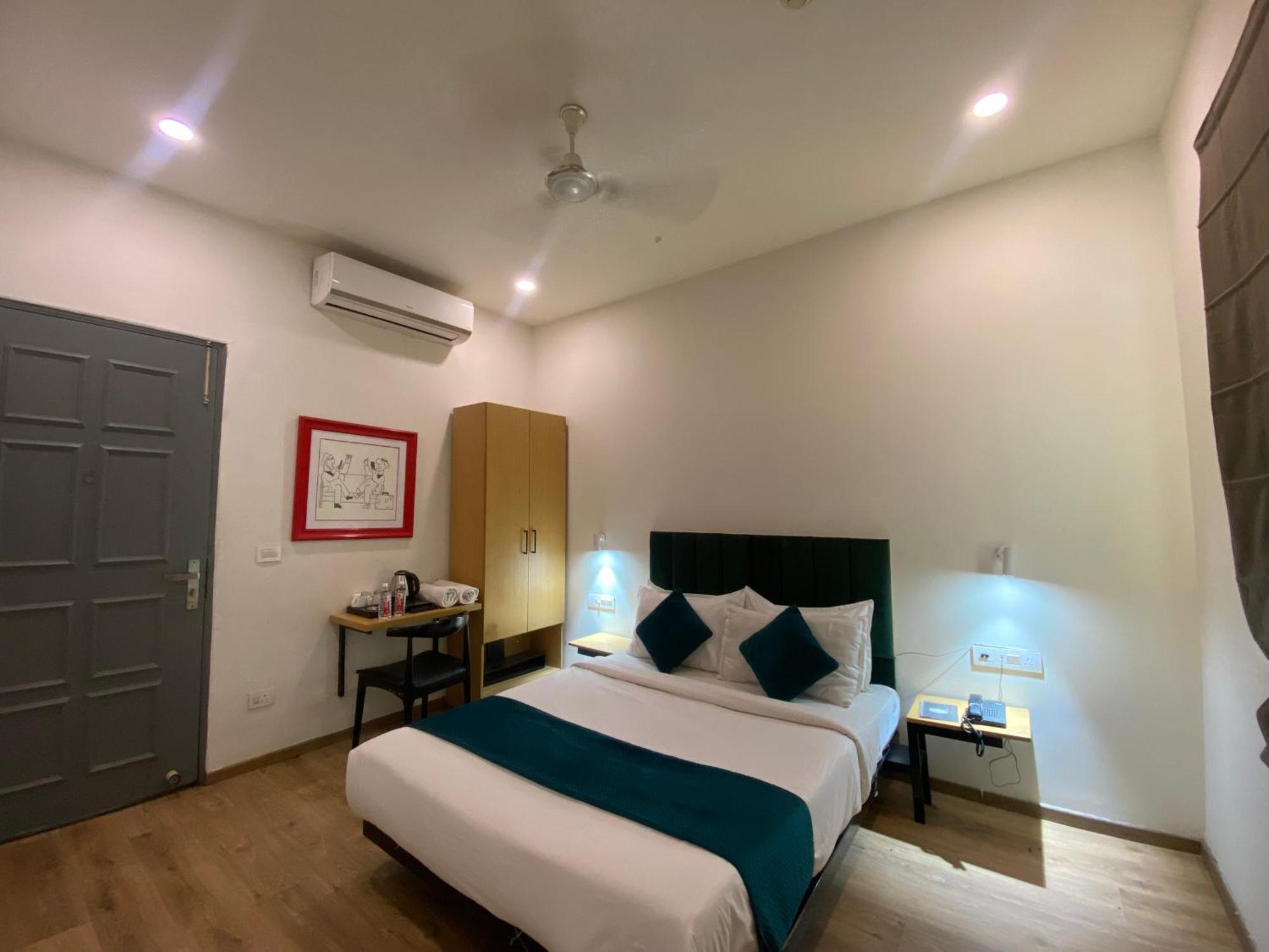 Hotel 7 Star 3*