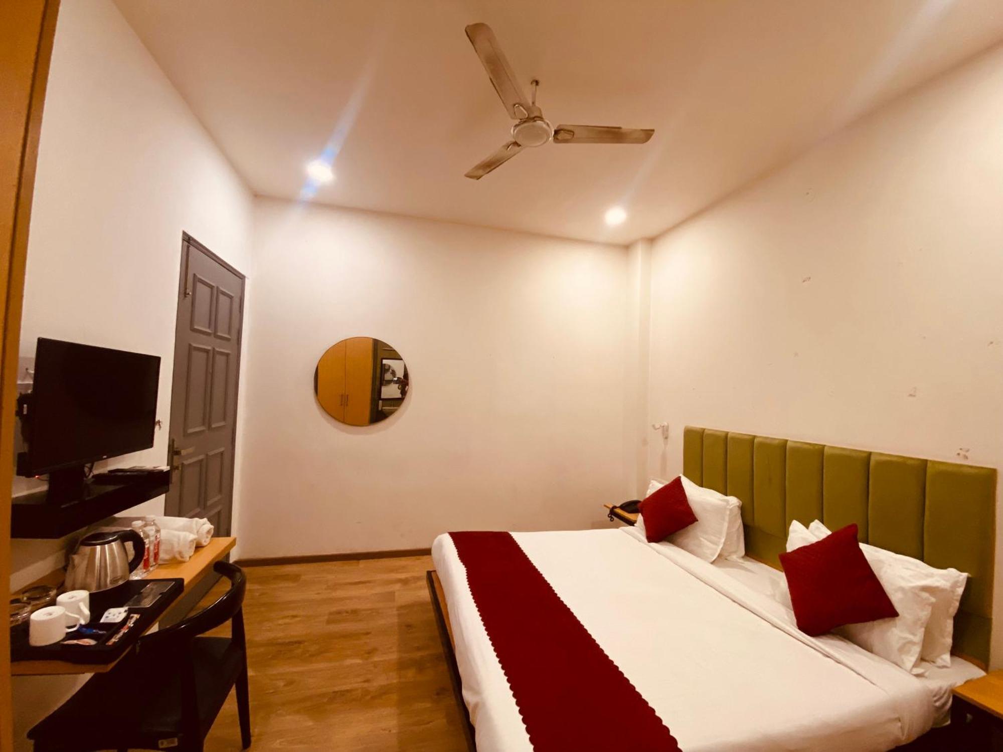 7 Star Hotel Delhi (National Capital Territory of India)