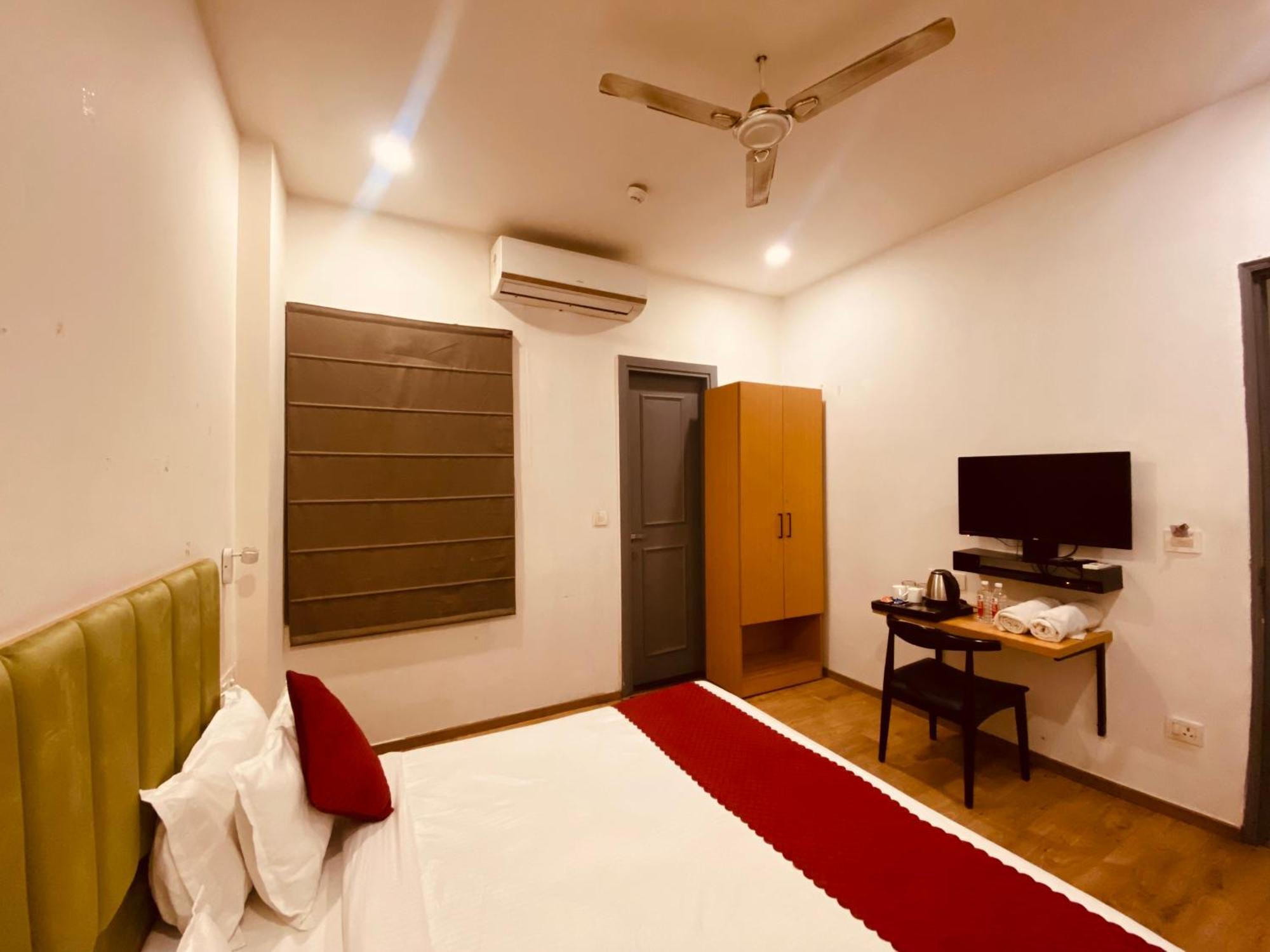 Hotel 7 Star 3*