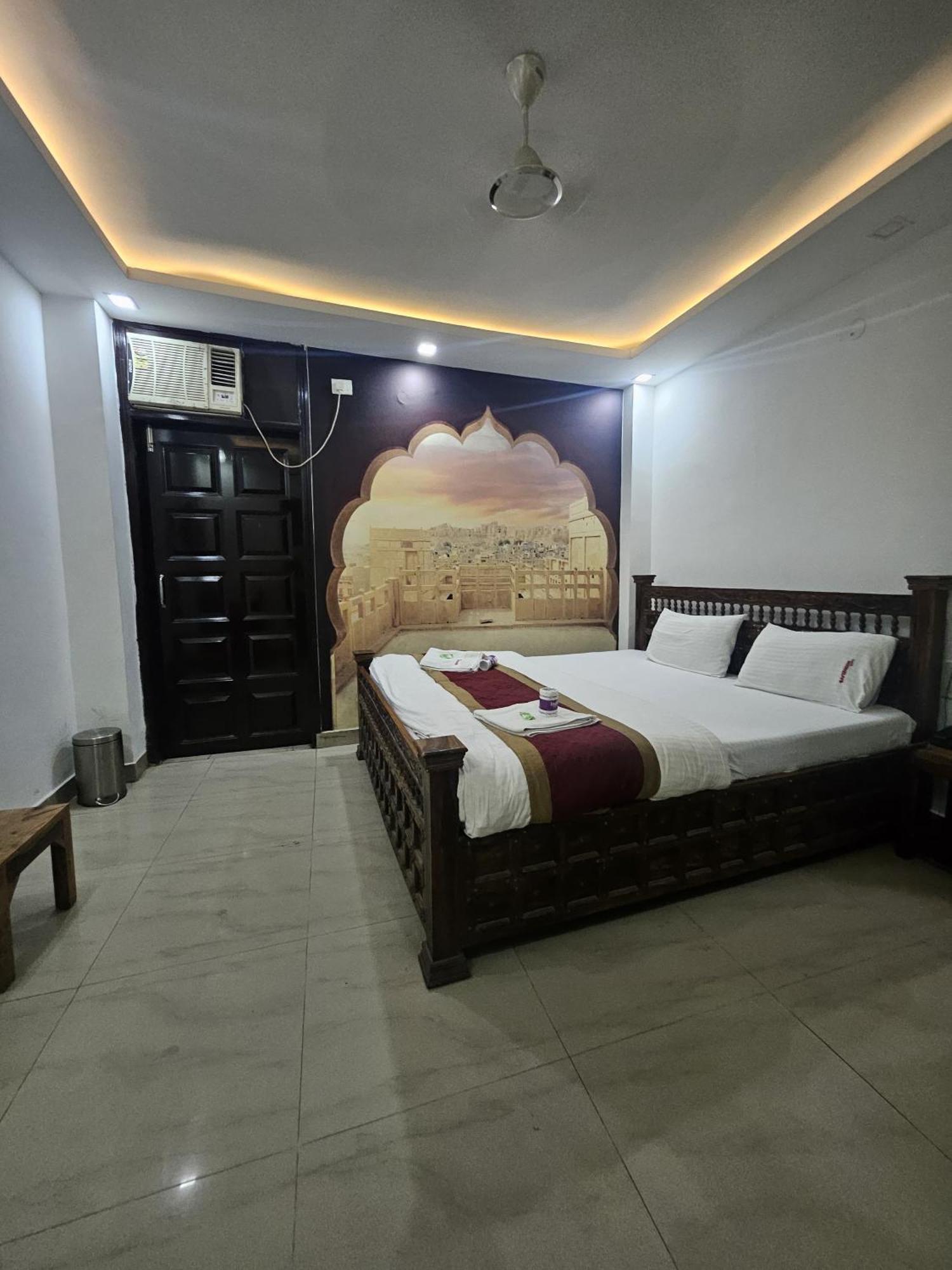 Hotel Yess Boss International