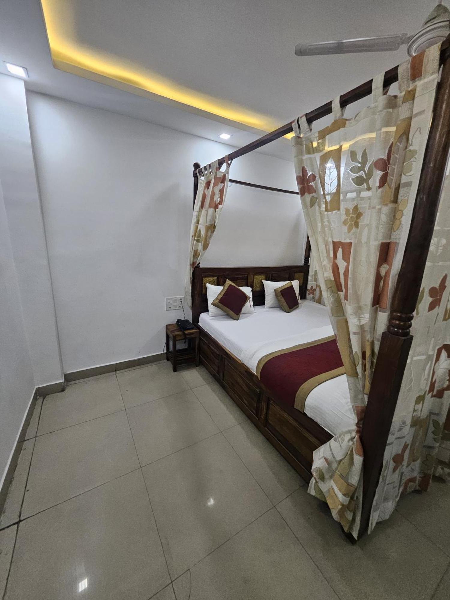 Yess Boss International Hotel