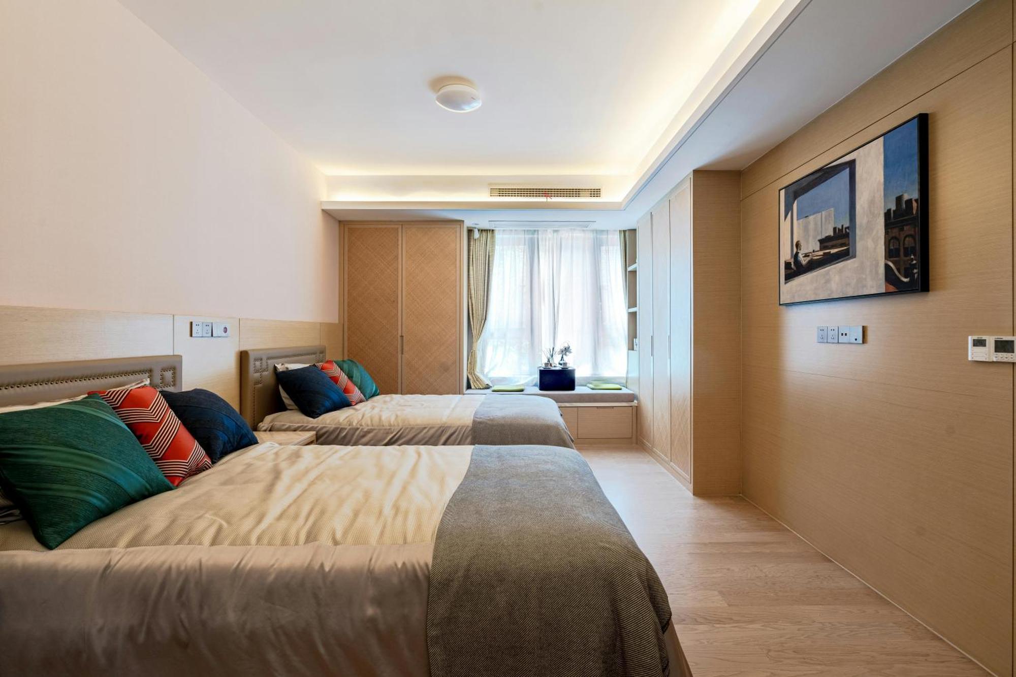 Prime Ambs A Family - Delhi Airport Hotel 4*