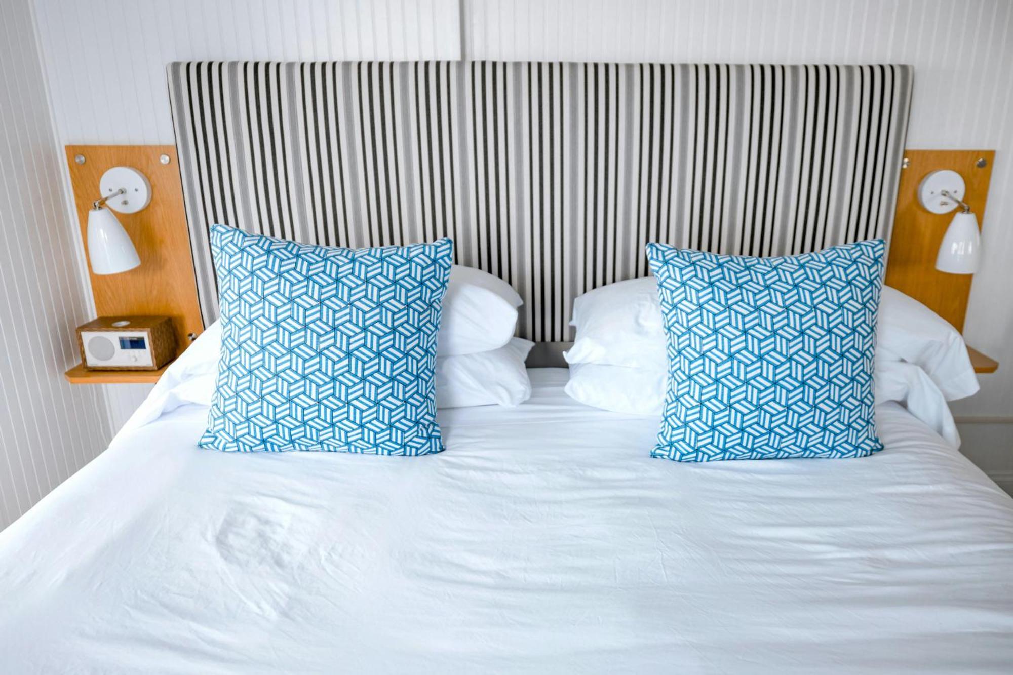 Prime Ambs A Family - Delhi Airport Hotel New Delhi
