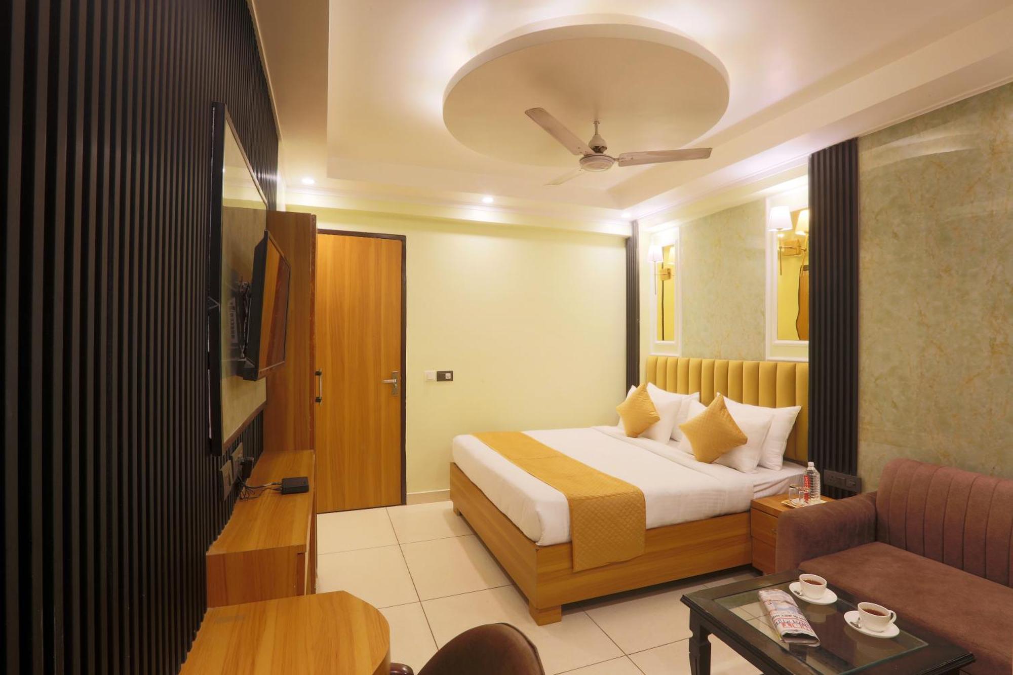 Aerostay Empire Near Igi Airport