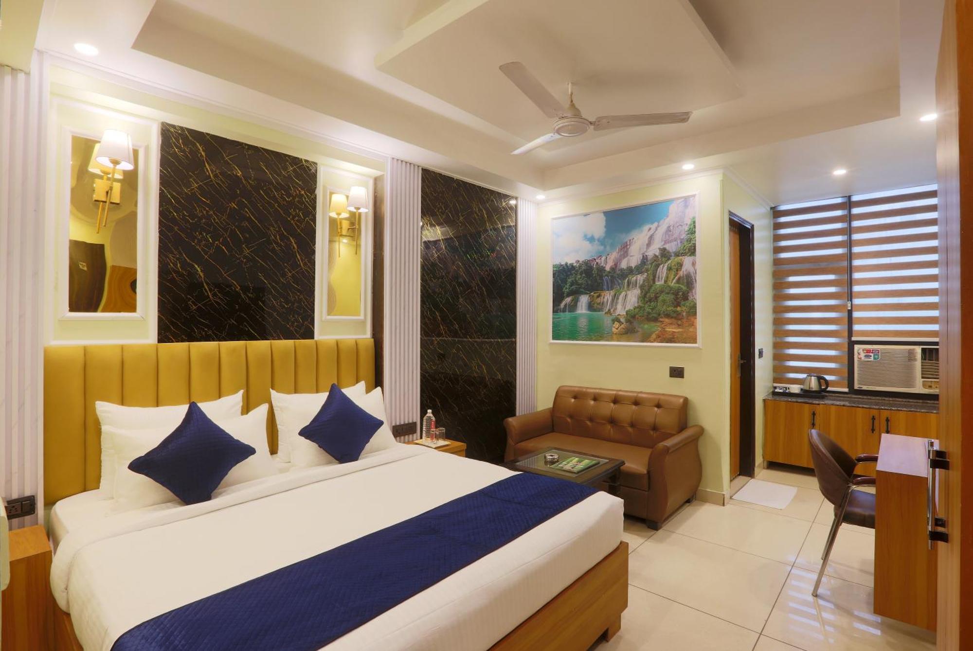 Hotel Aerostay Empire Near Igi Airport