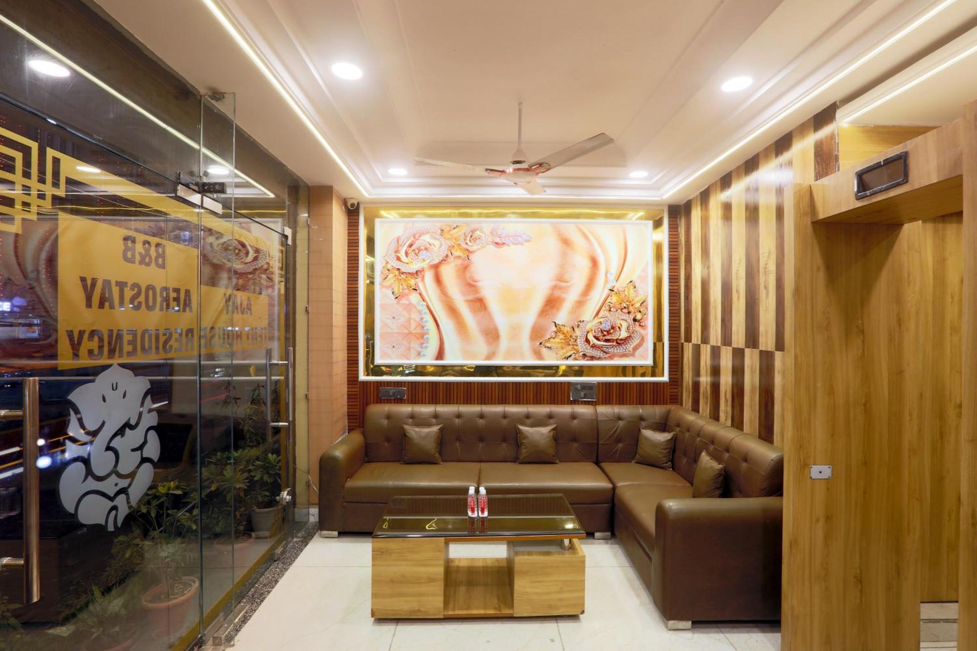 Aerostay Empire Near Igi Airport Hotel 4*
