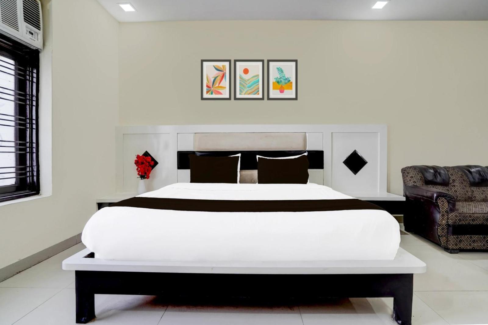 Hotel Naveen 4*