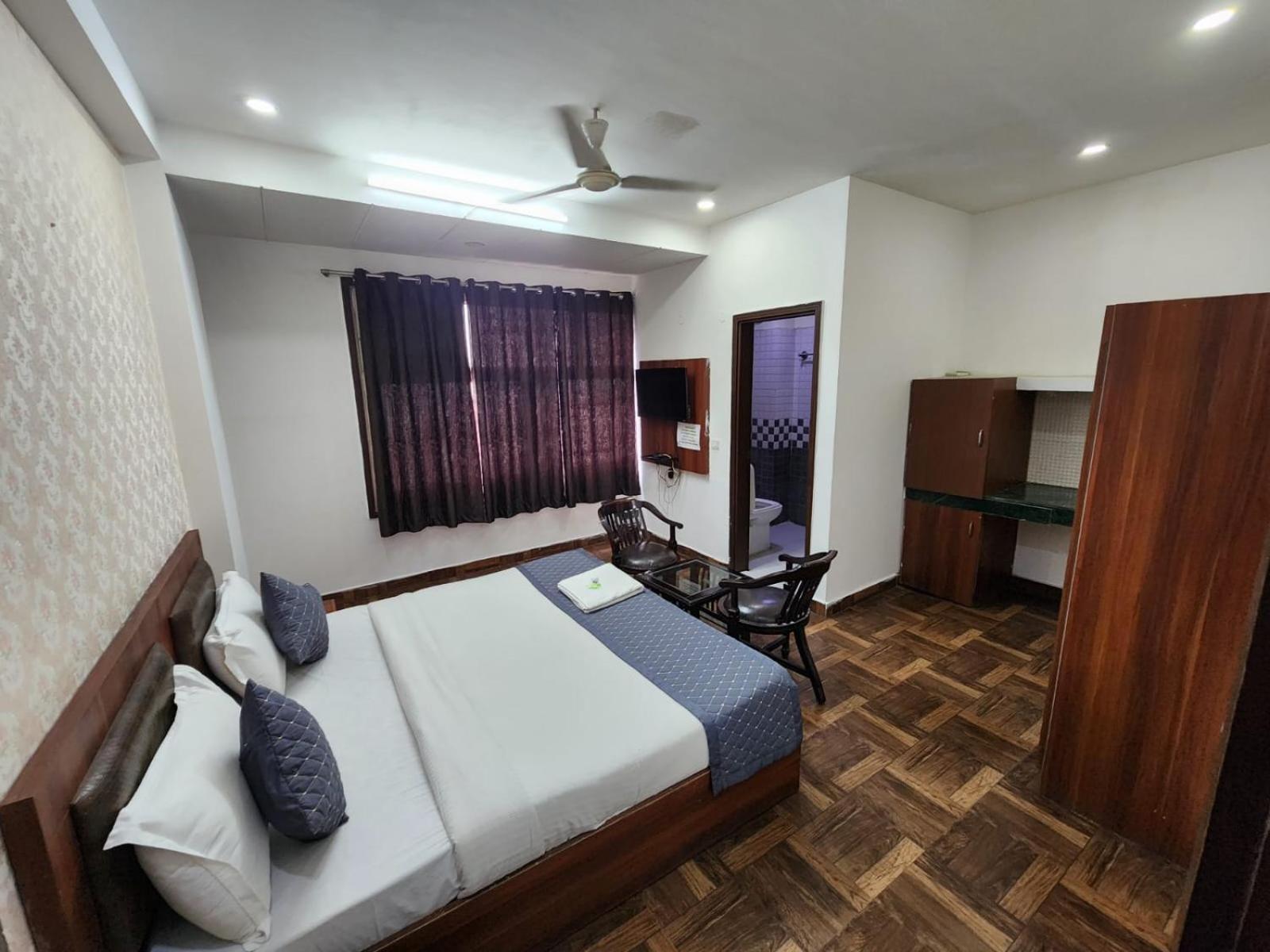 Grand Lite Near Delhi Airport 4* New Delhi