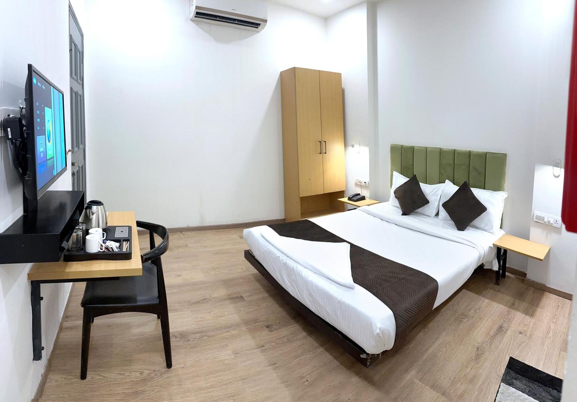 7 Star Delhi (National Capital Territory of India)
