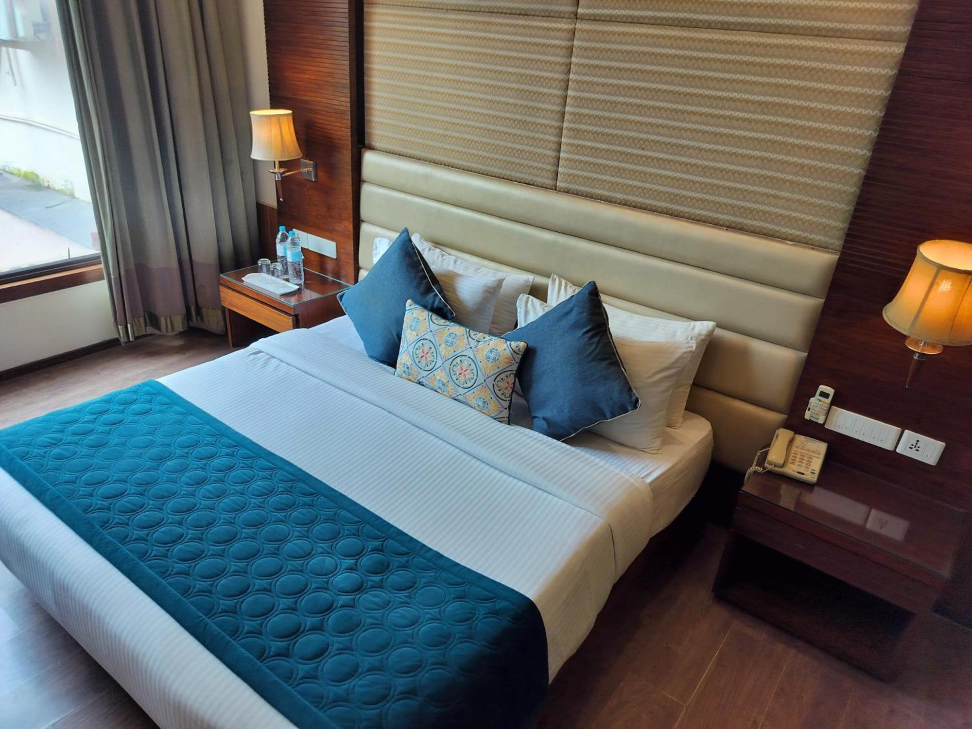 Oodles Chhattarpur South Delhi Hotel New Delhi