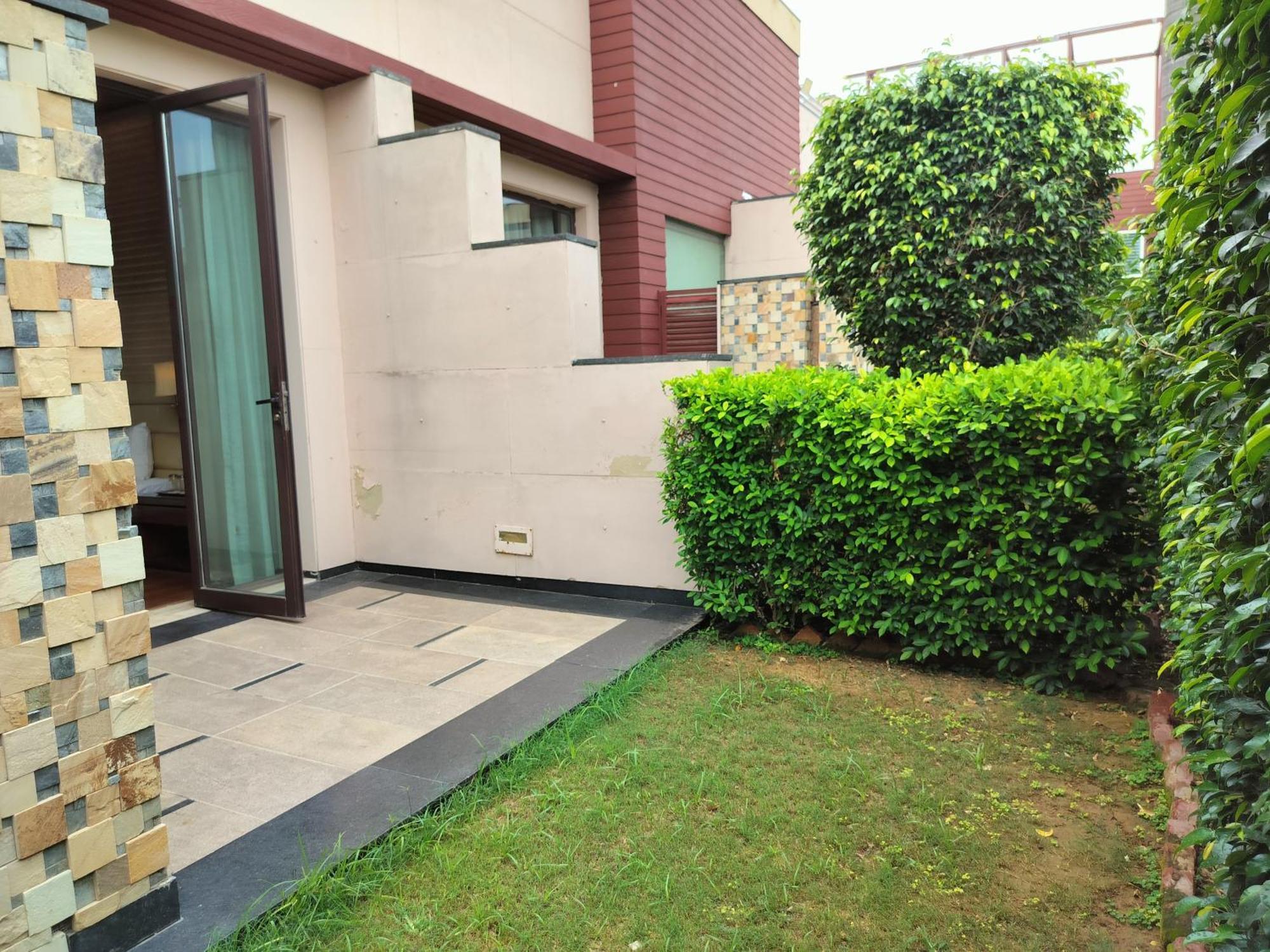 Oodles Chhattarpur South Delhi Hotel New Delhi