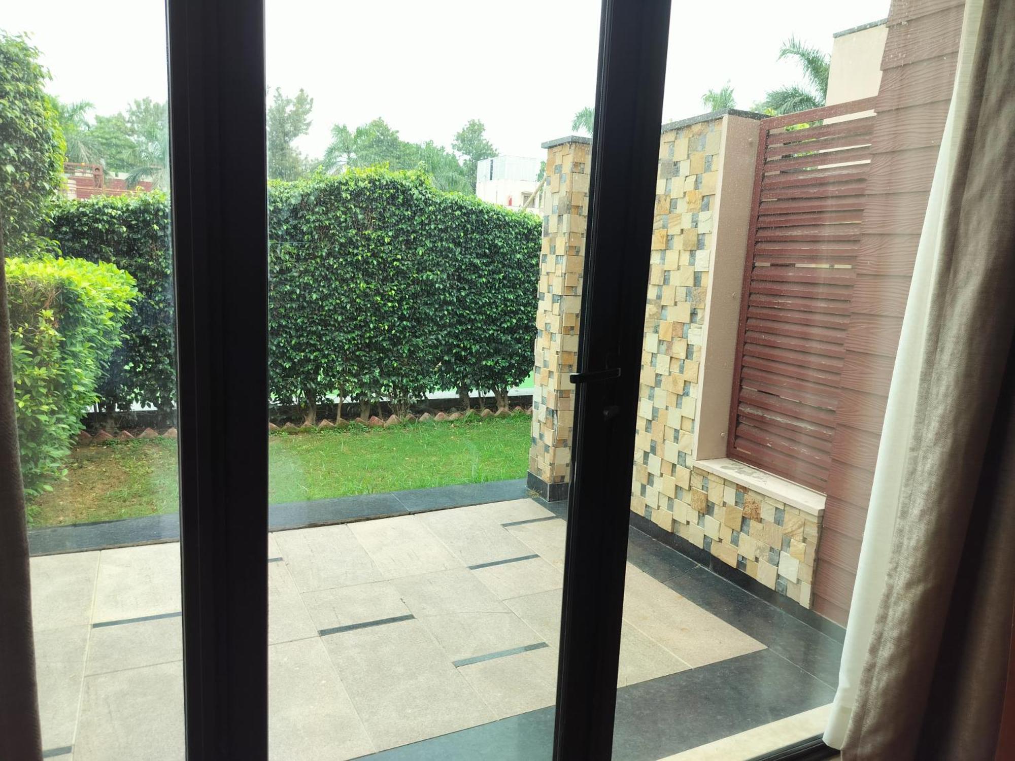 Oodles Chhattarpur South Delhi 4* New Delhi