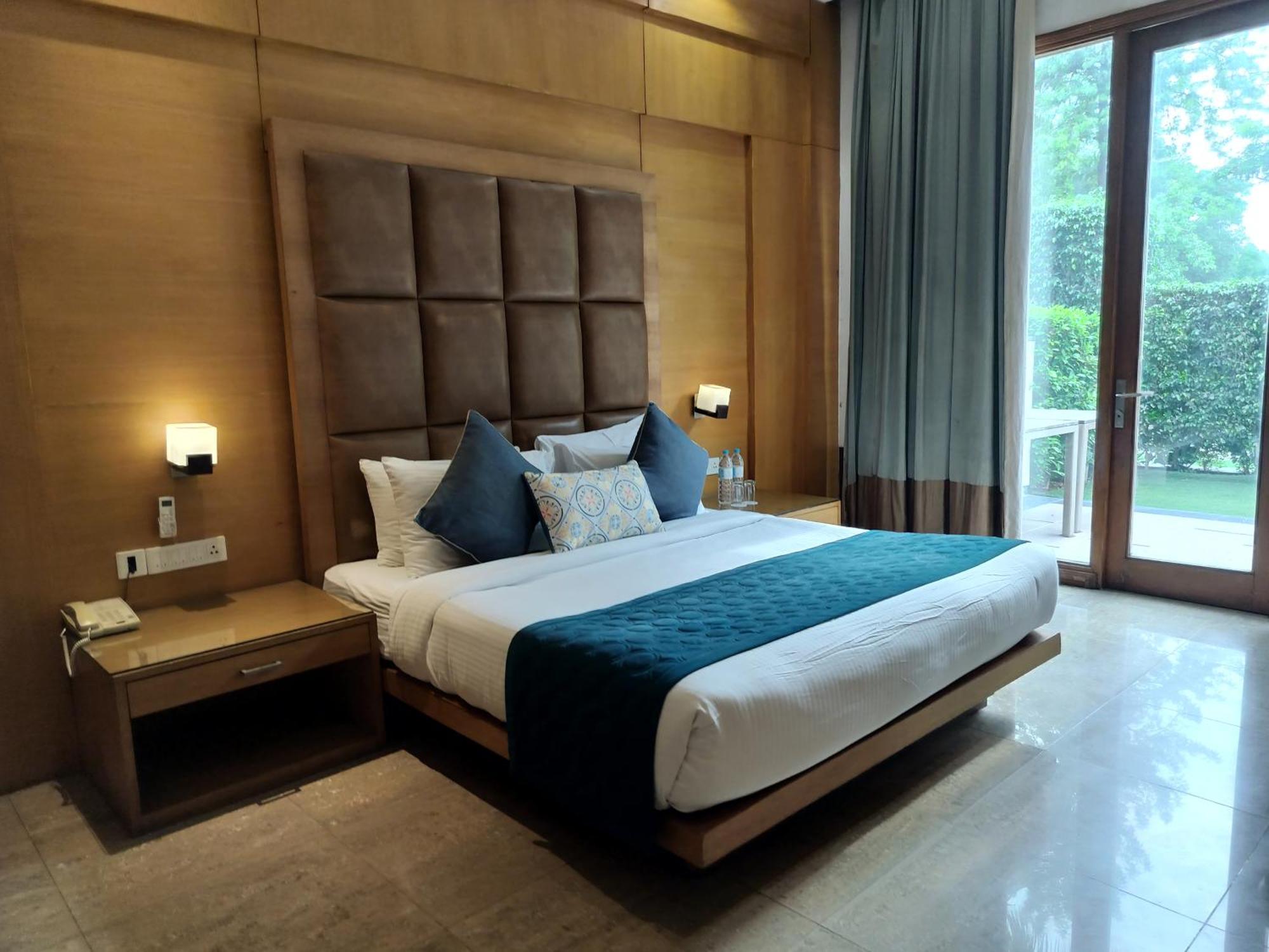 Oodles Chhattarpur South Delhi 4* New Delhi