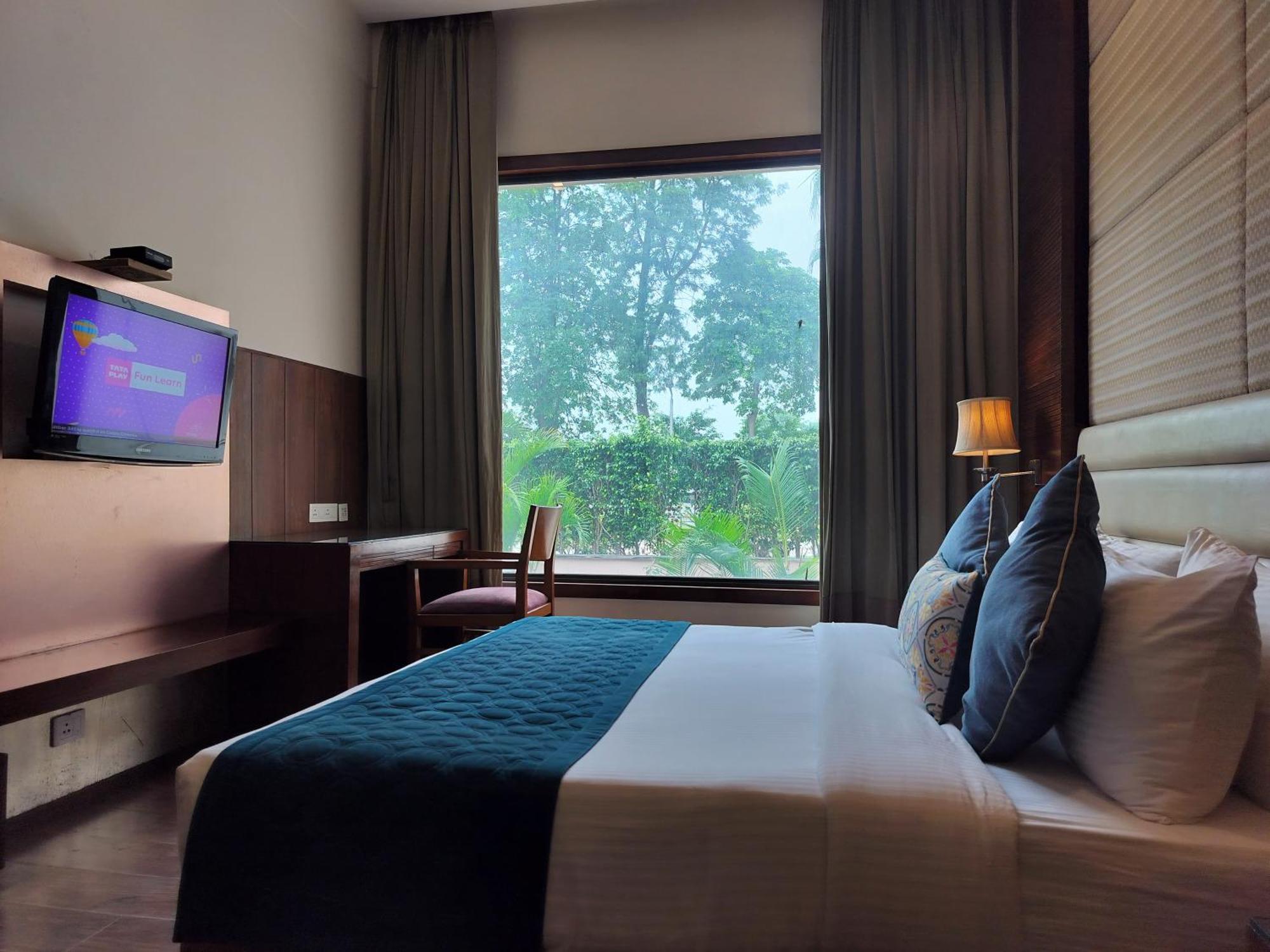 Oodles Chhattarpur South Delhi Hotel New Delhi