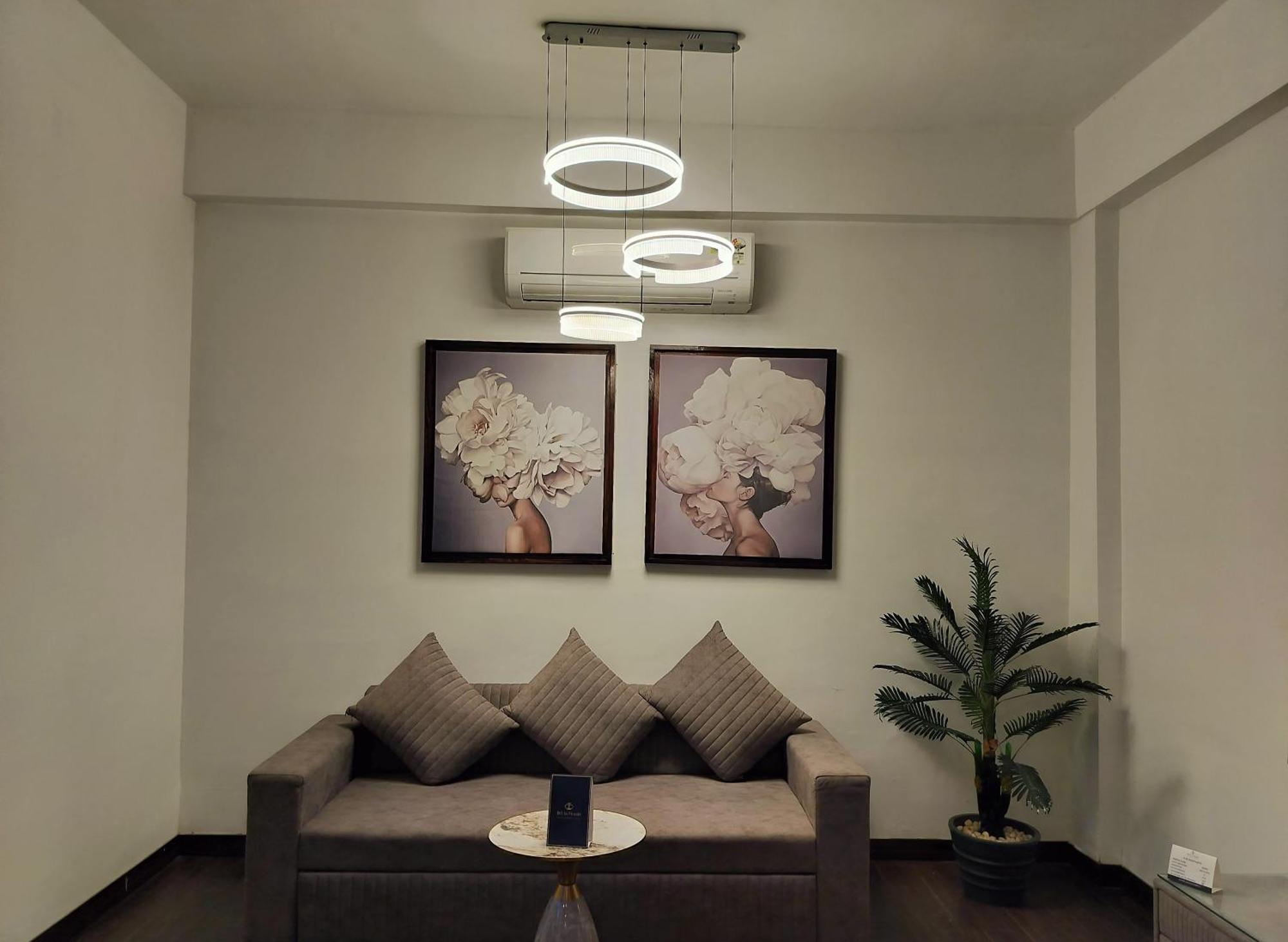 Hotel Bel-la Monde Nh8 At 6km From Igi Airport Delhi 4*