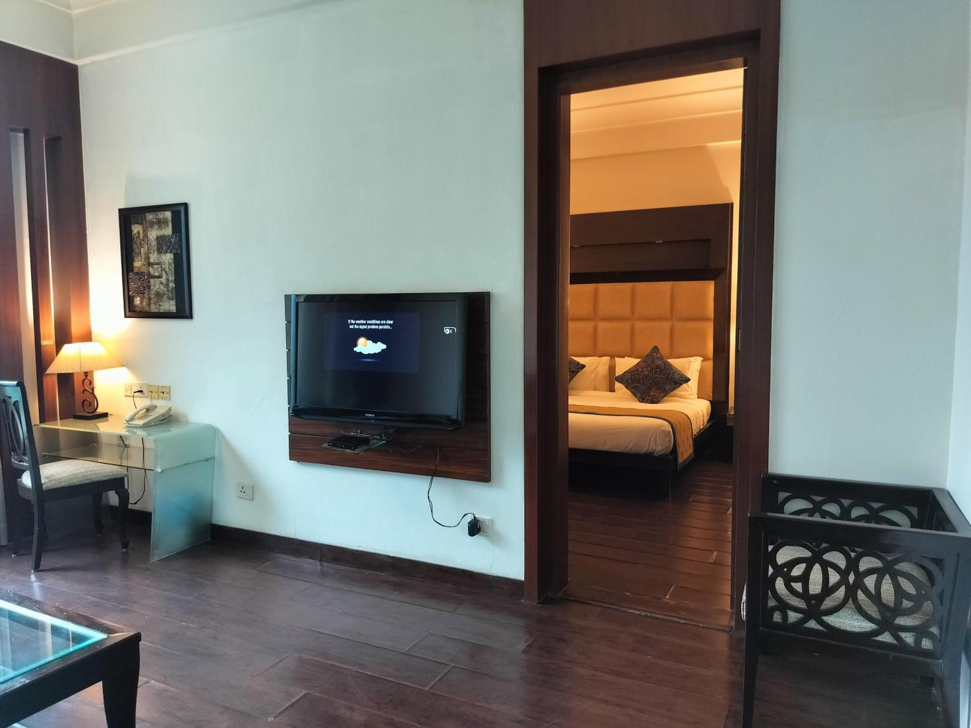 Bel-la Monde Nh8 At 6km From Igi Airport Delhi Hotel New Delhi