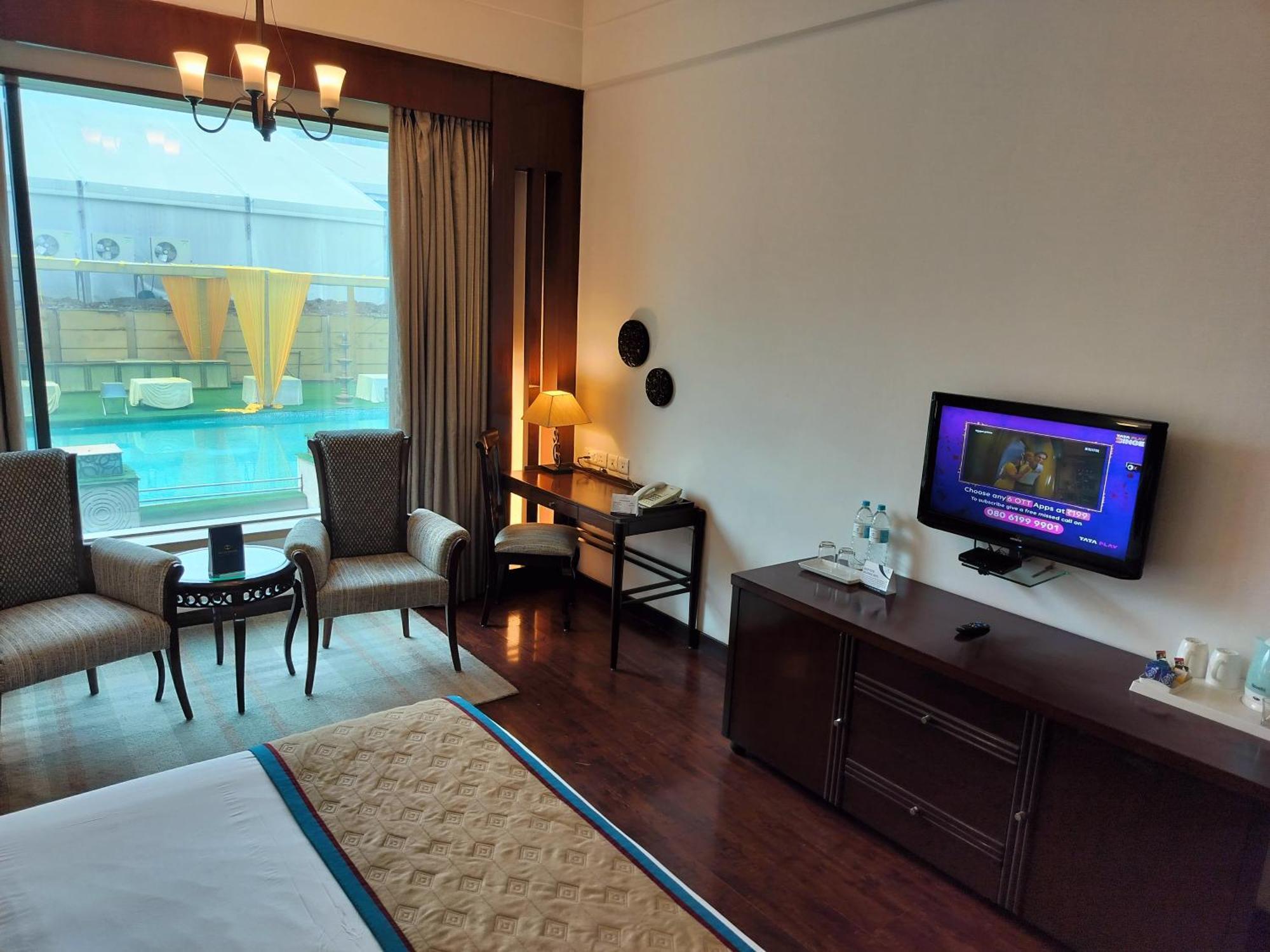 Bel-la Monde Nh8 At 6km From Igi Airport Delhi Hotel 4*
