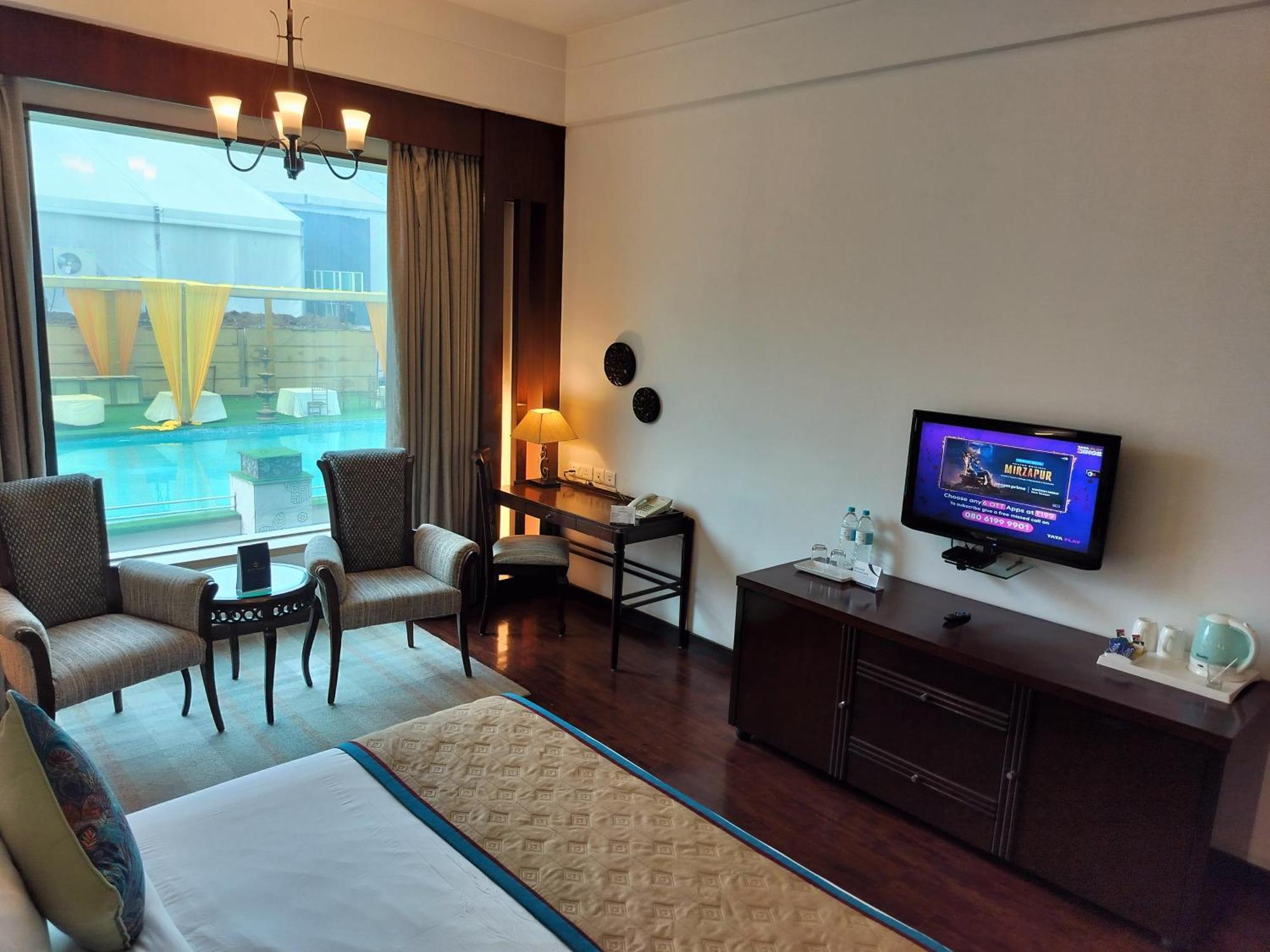 Bel-la Monde Nh8 At 6km From Igi Airport Delhi 4*