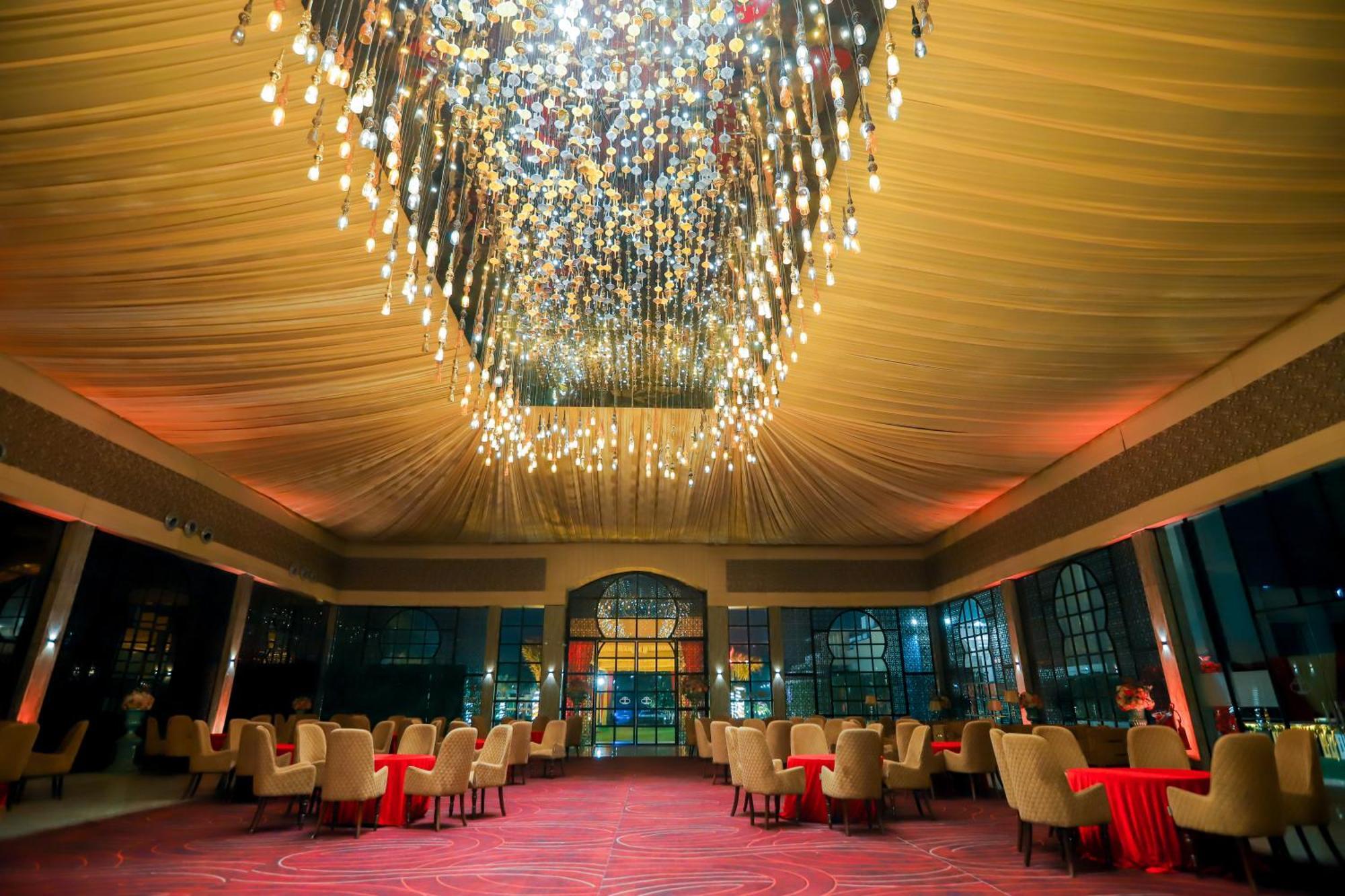 Hotel Bel-la Monde Nh8 At 6km From Igi Airport Delhi