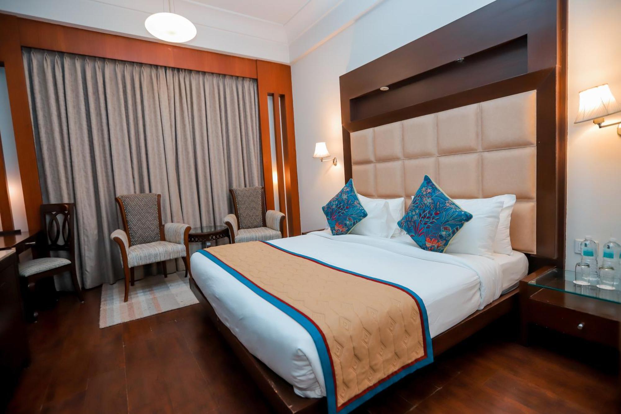 Bel-la Monde Nh8 At 6km From Igi Airport Delhi Hotel