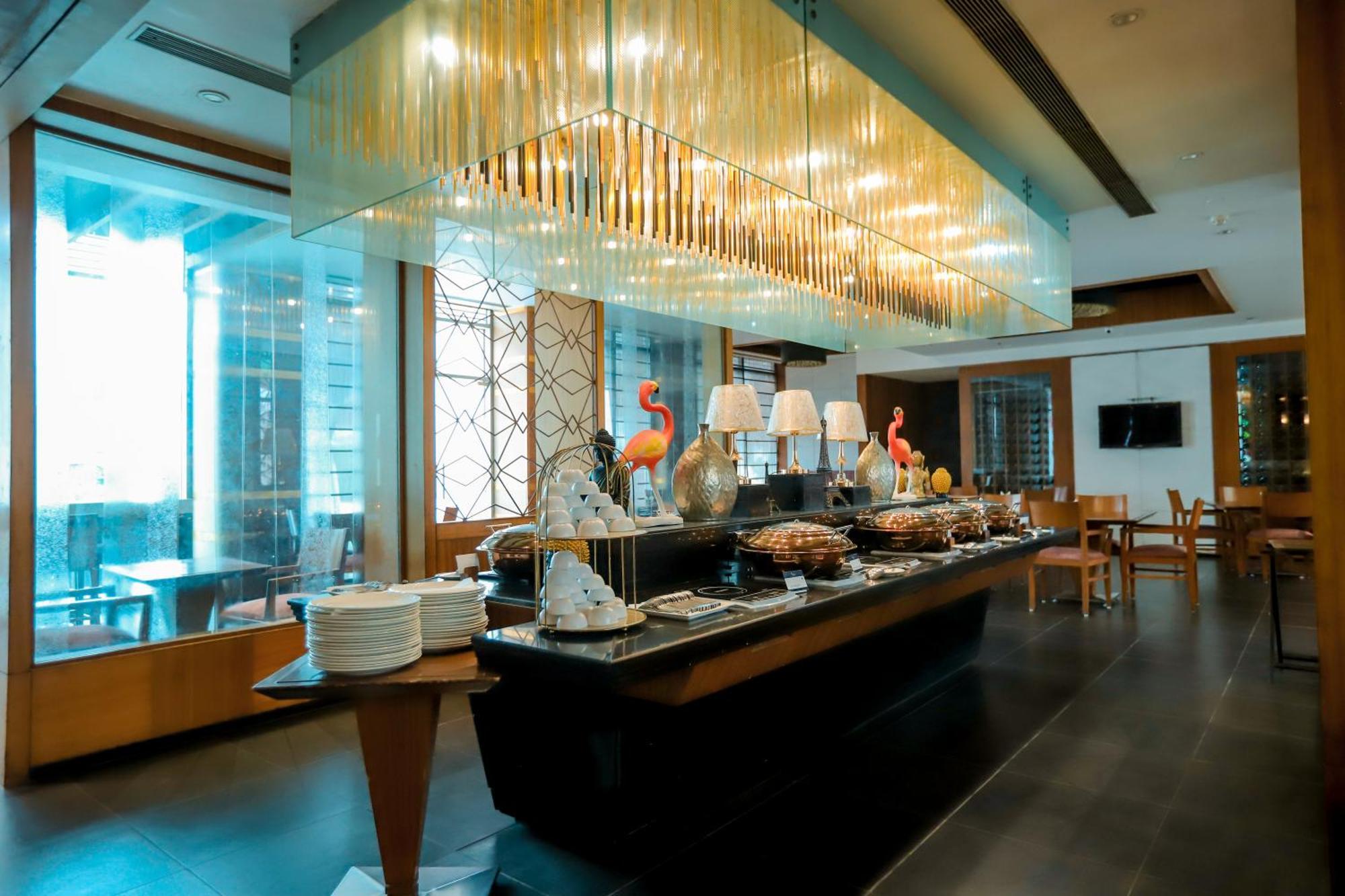 Hotel Oodles Chhattarpur South Delhi