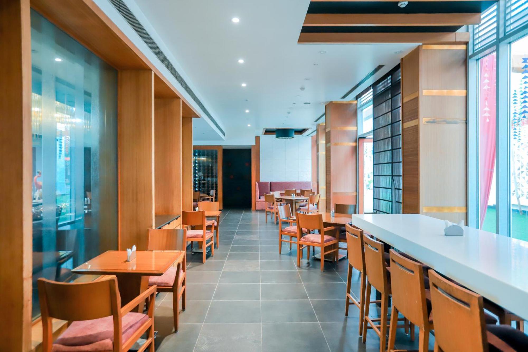 Oodles Chhattarpur South Delhi Hotel New Delhi