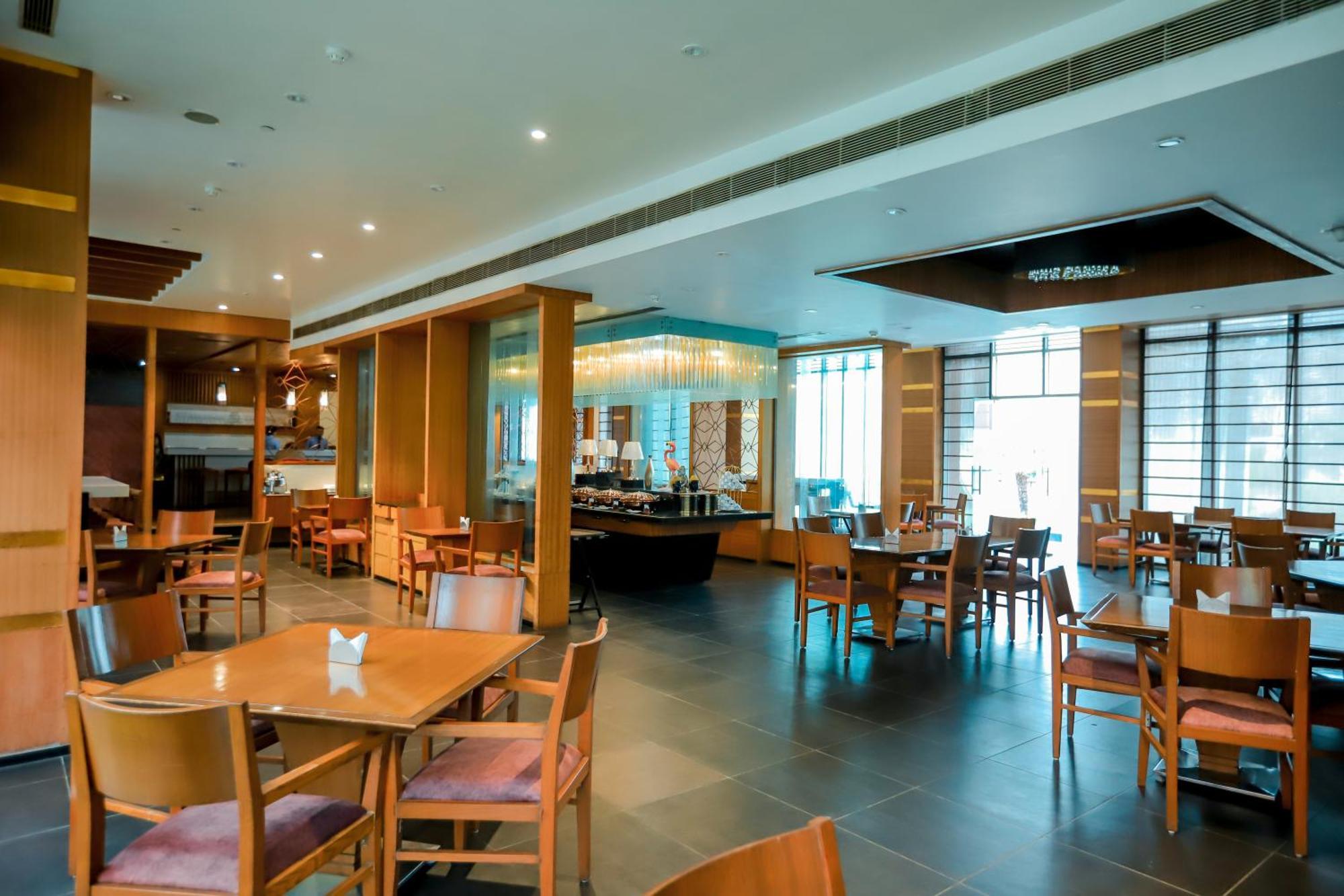 Hotel Oodles Chhattarpur South Delhi
