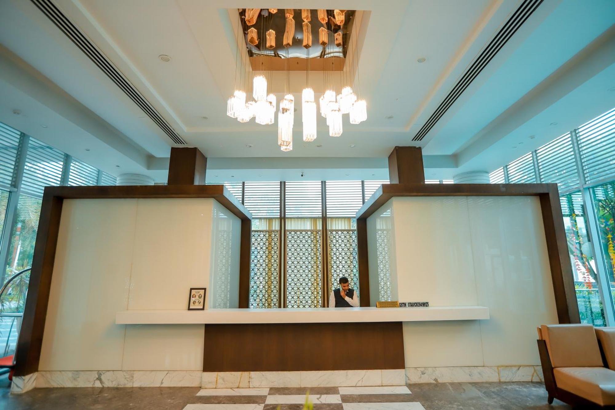 Oodles Chhattarpur South Delhi Hotel New Delhi