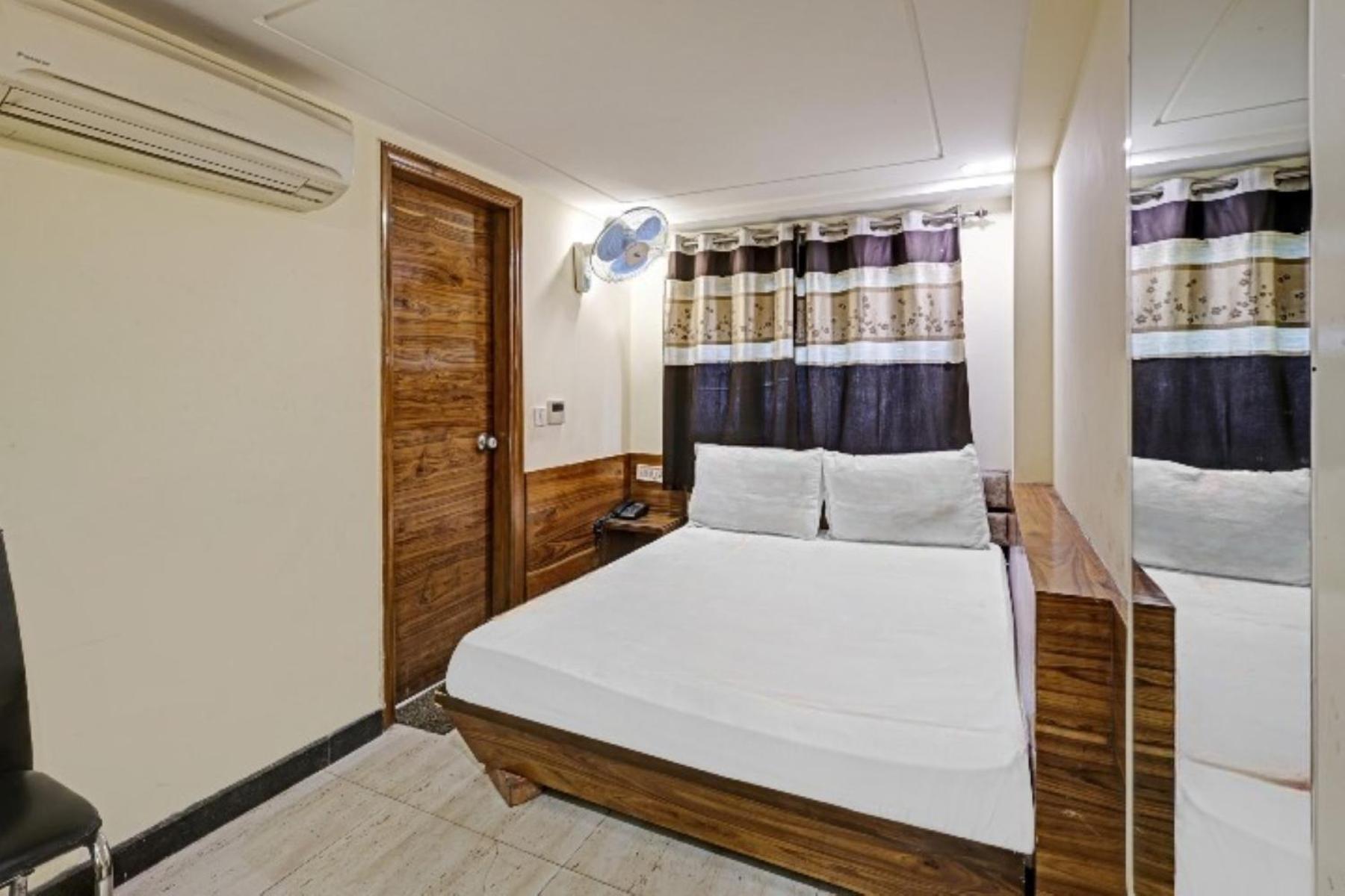 Paharganj - By - Homely Cashew 3*