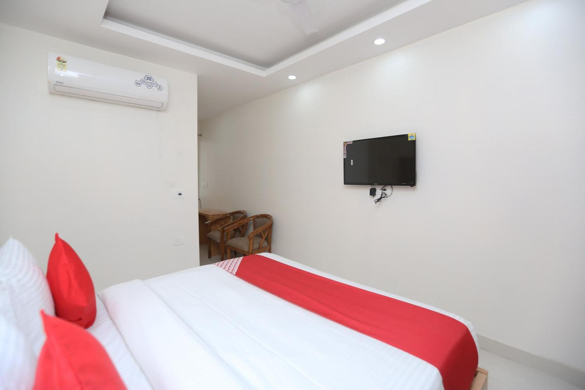 O Mega Hotel New Delhi