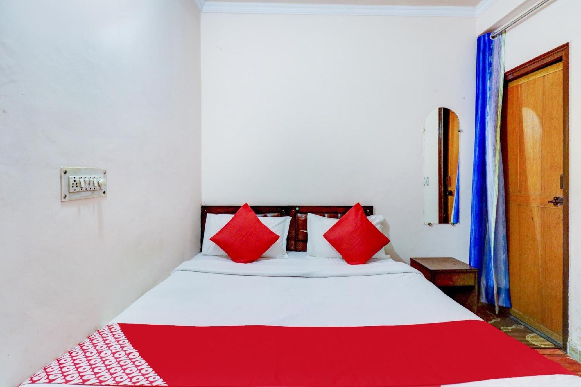 Hotel O Ratiram Kalkaji Devi