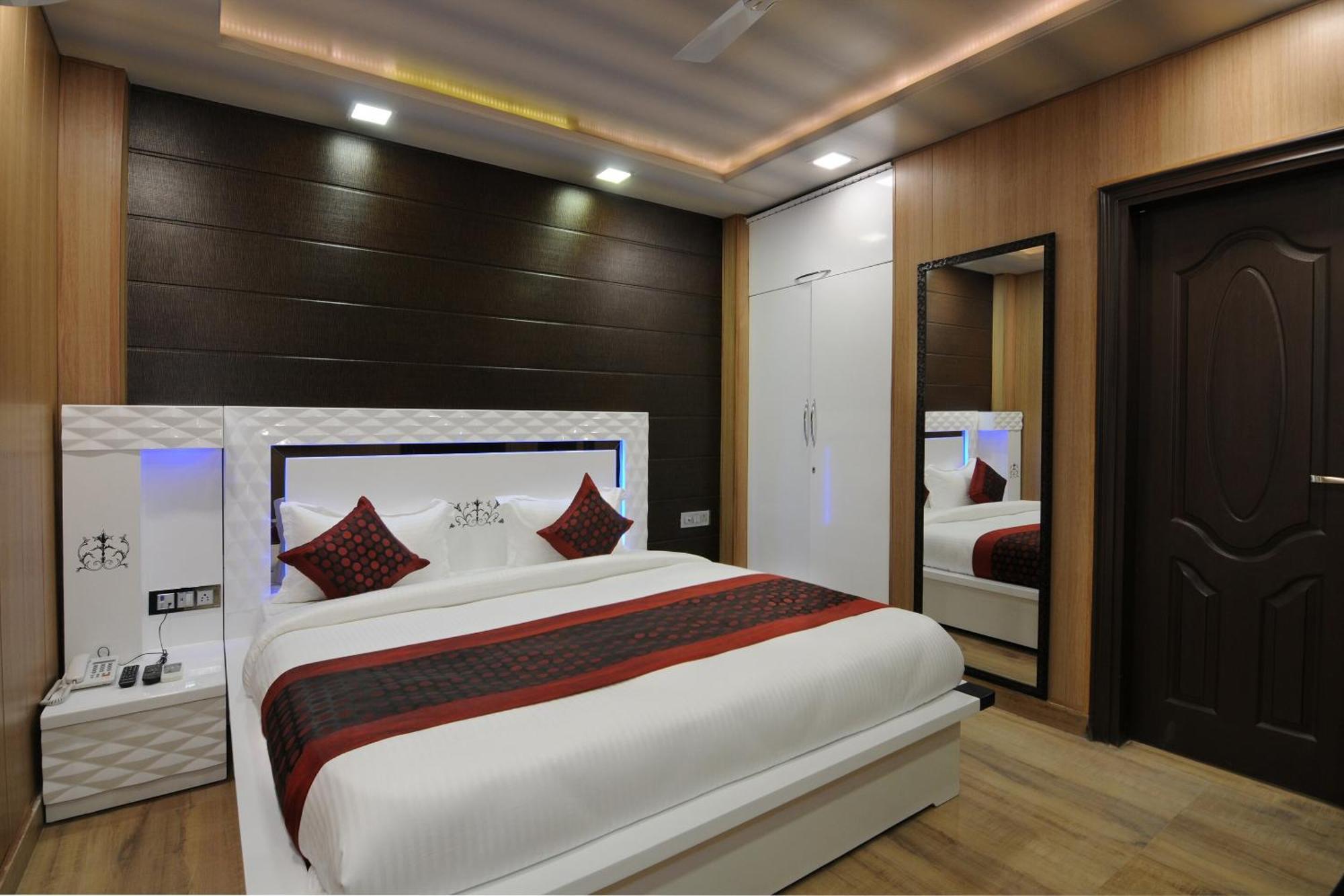 Hotel O Flyover Delhi (National Capital Territory of India)