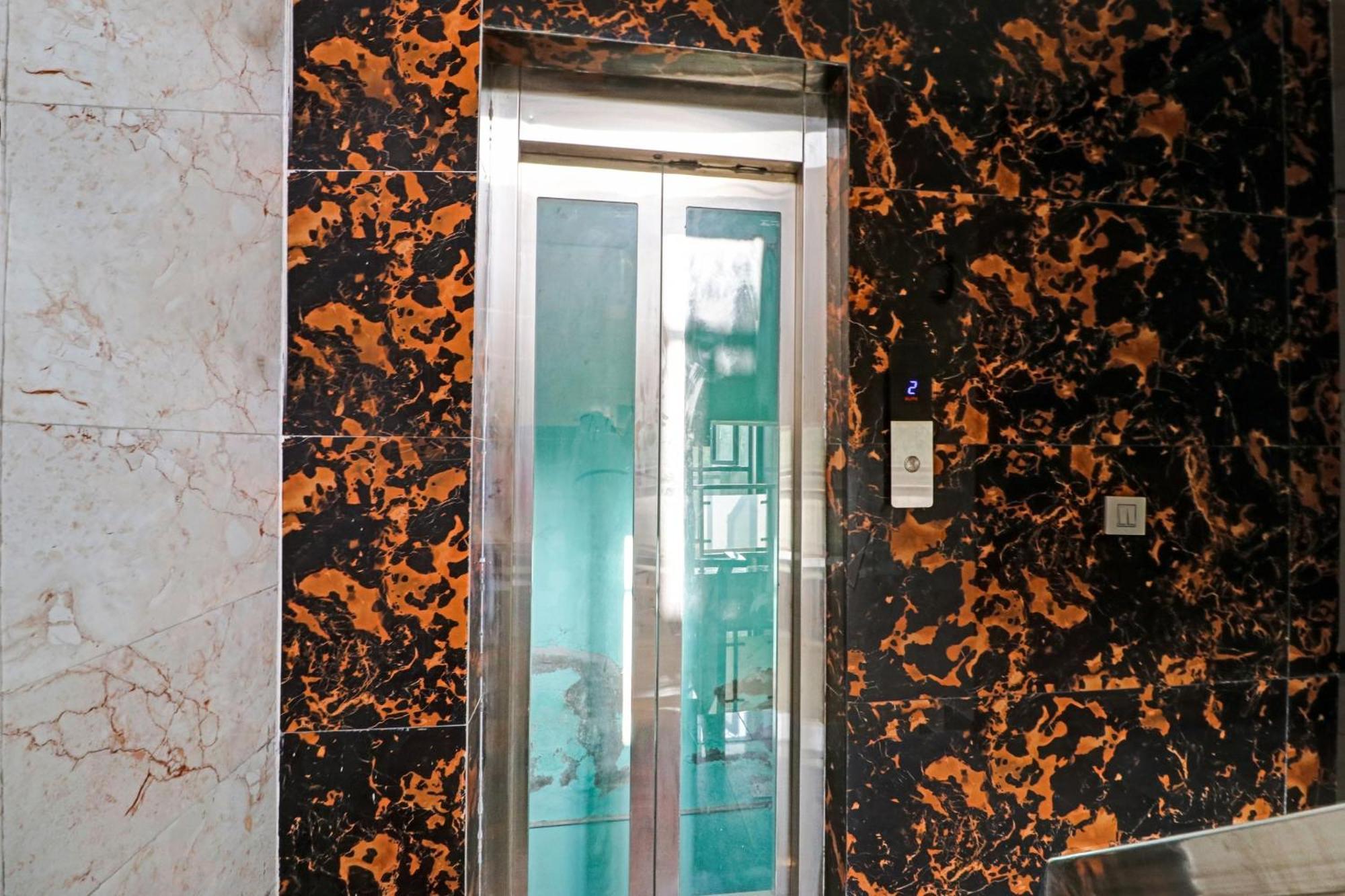Oyo 90274 Hotel Knight Inn Hotel 3*