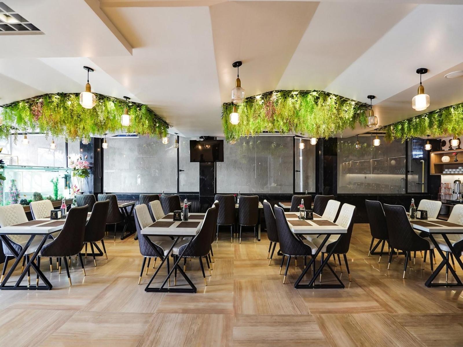 Hotel Clayton Near Igi Delhi Airport
