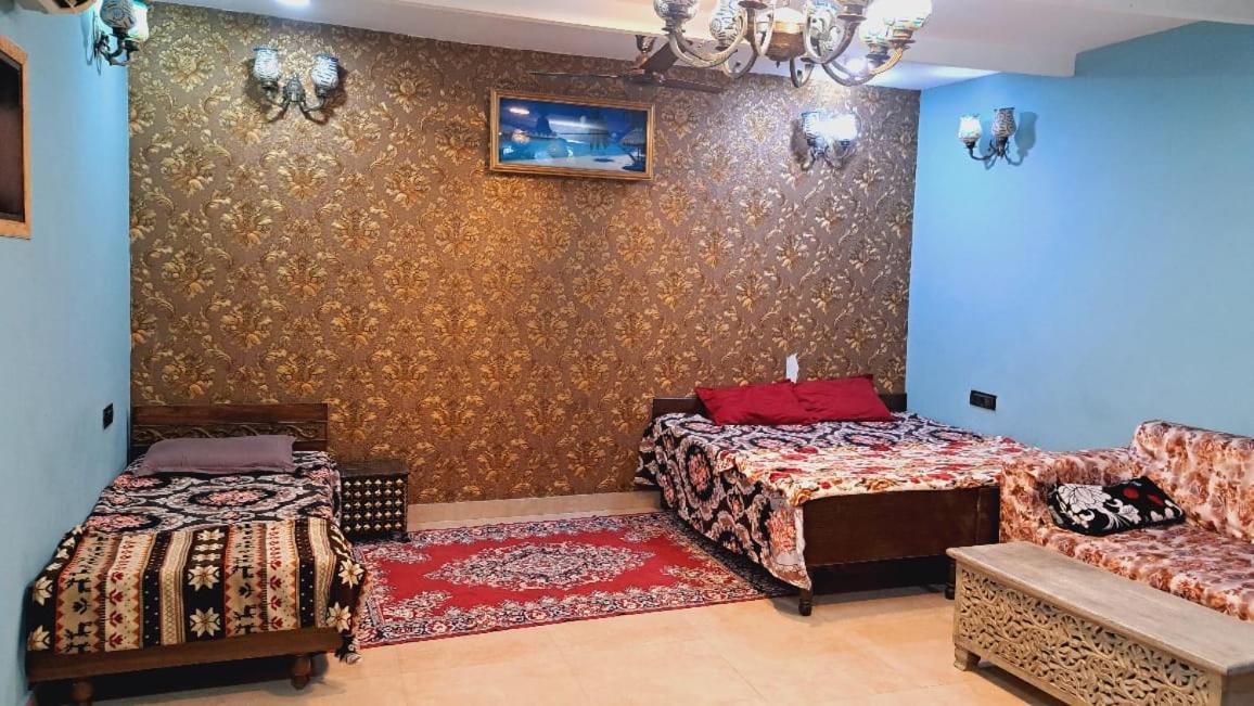 Mughals Apartment New Delhi