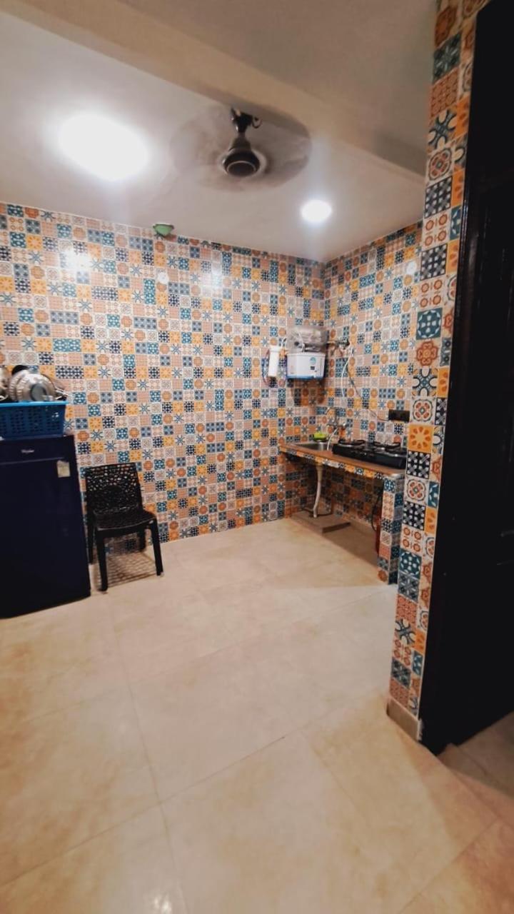 Apartment Mughals
