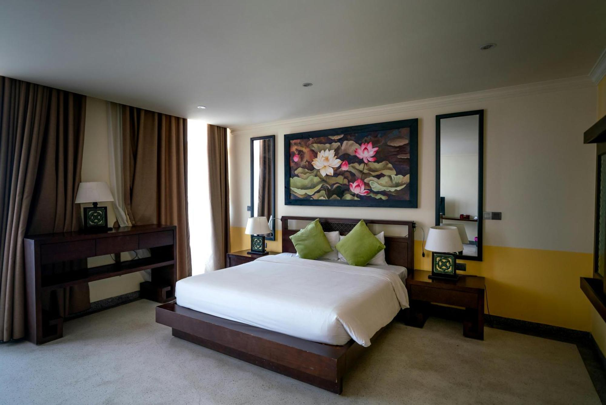 Hotel Tej Plaza Near Igi Airport Delhi 4*