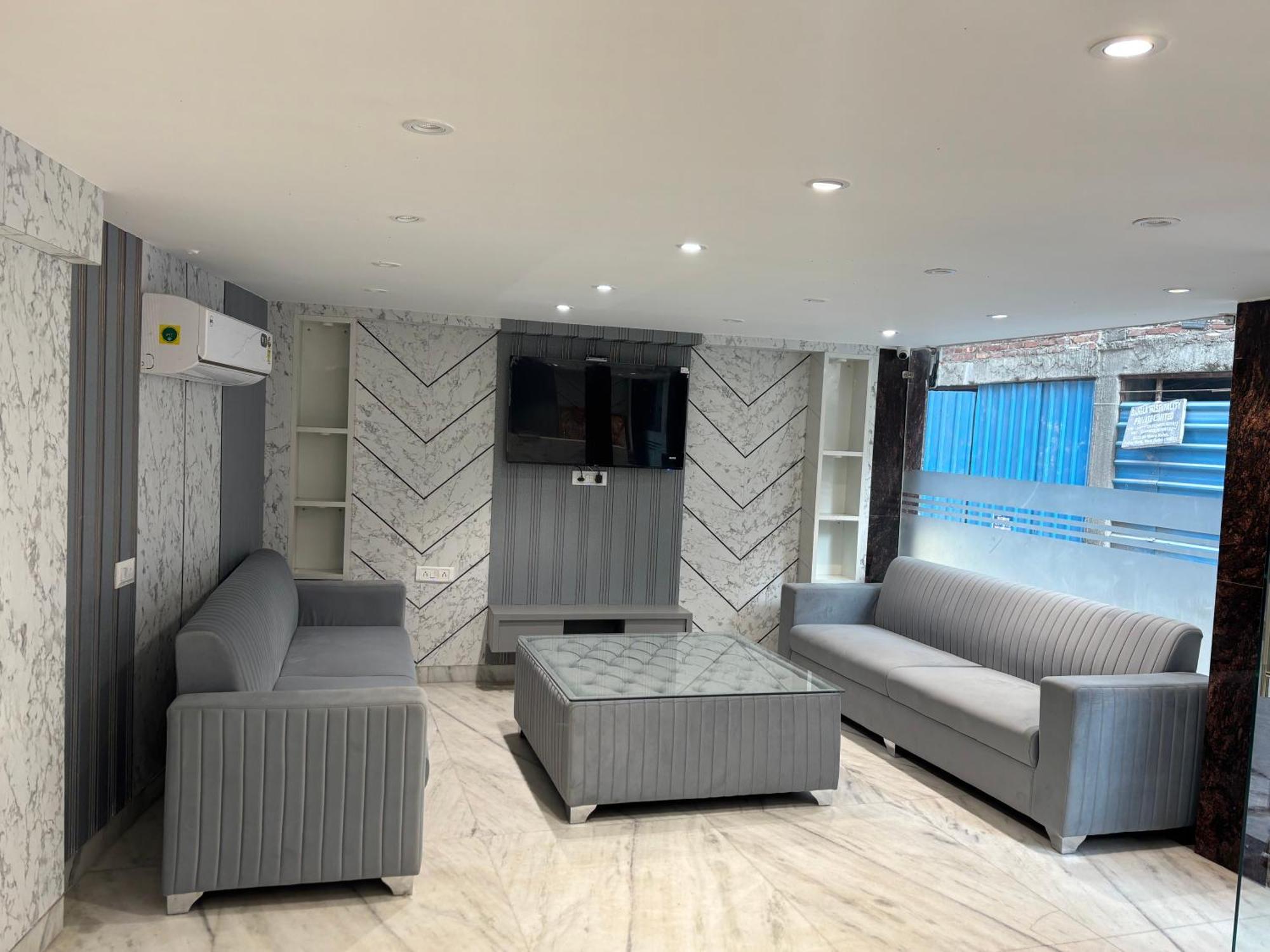 Cg Internationl By Sweet Hotel 4*