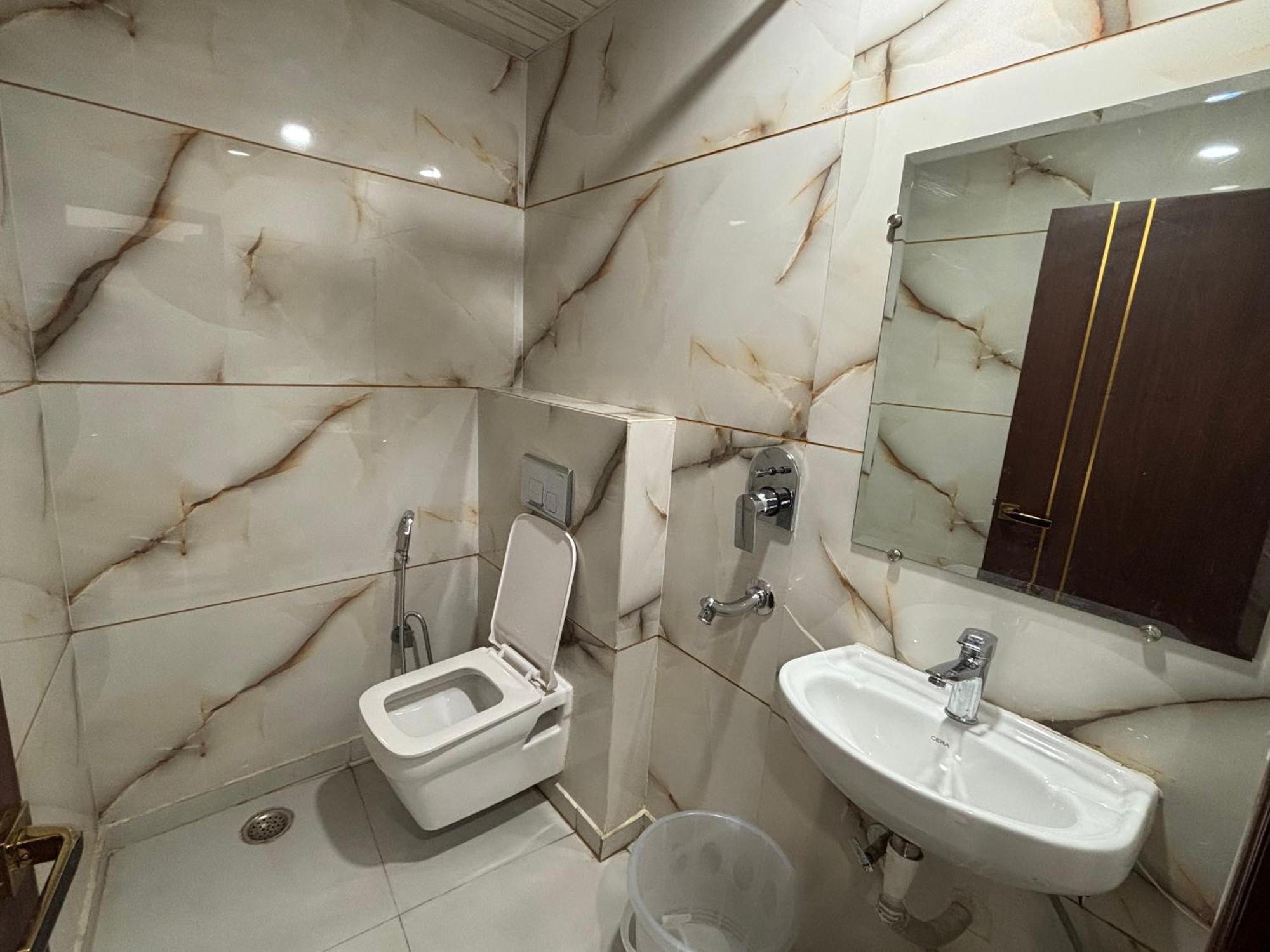 Cg Internationl By Sweet Hotel 4*