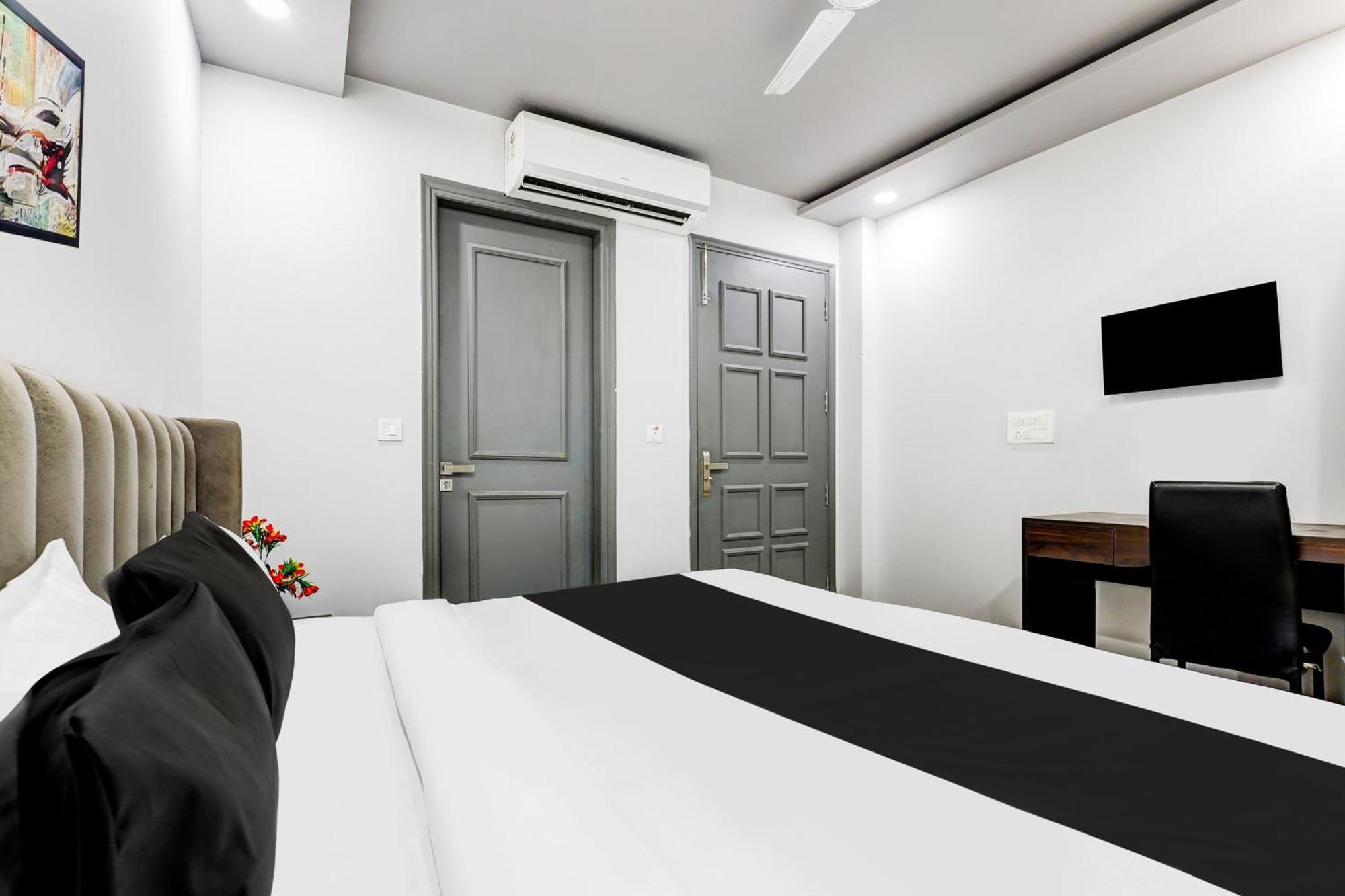 Hotel Super Collection O Shalimar Bagh 4*