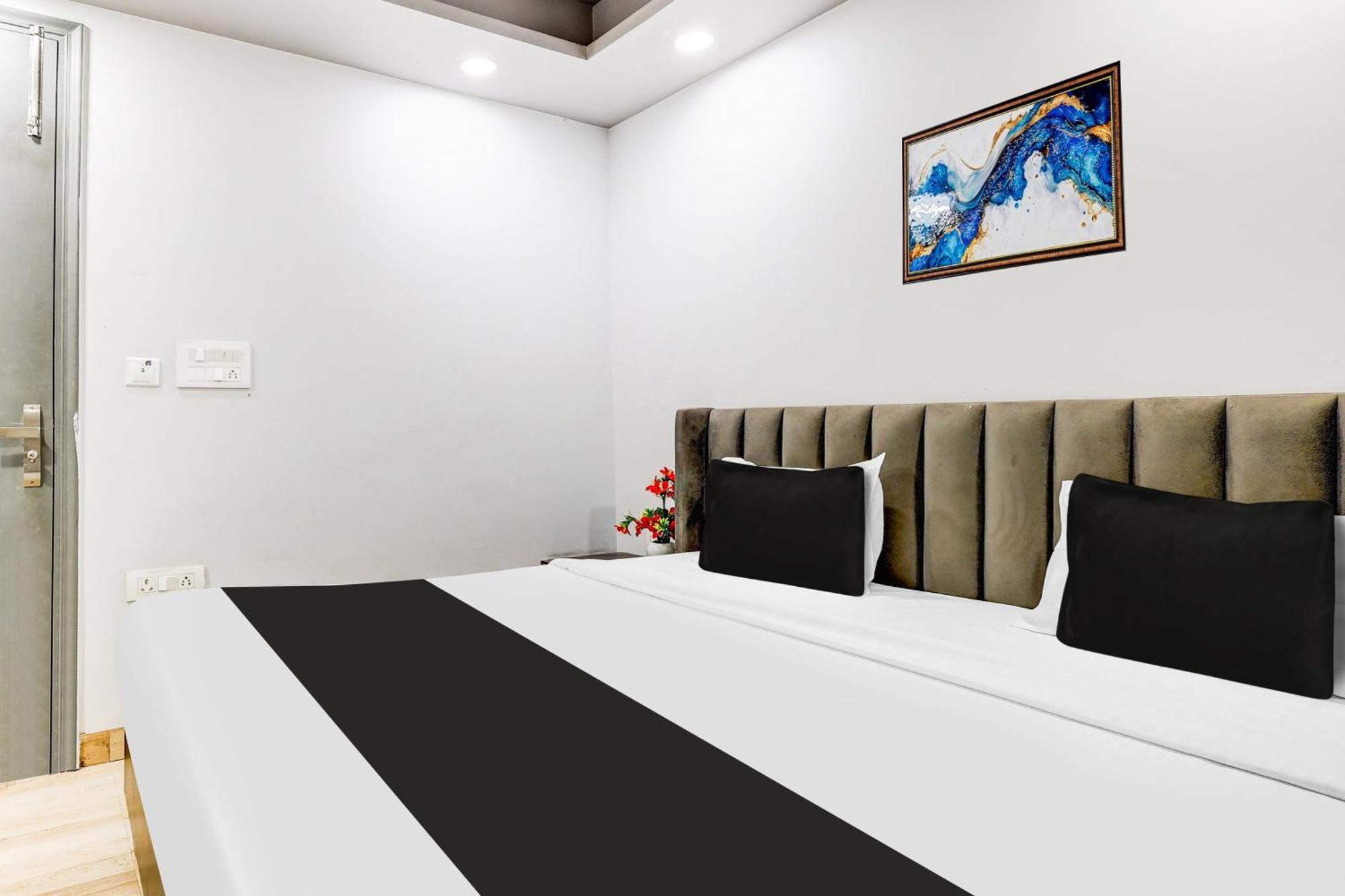 Hotel Super Collection O Shalimar Bagh