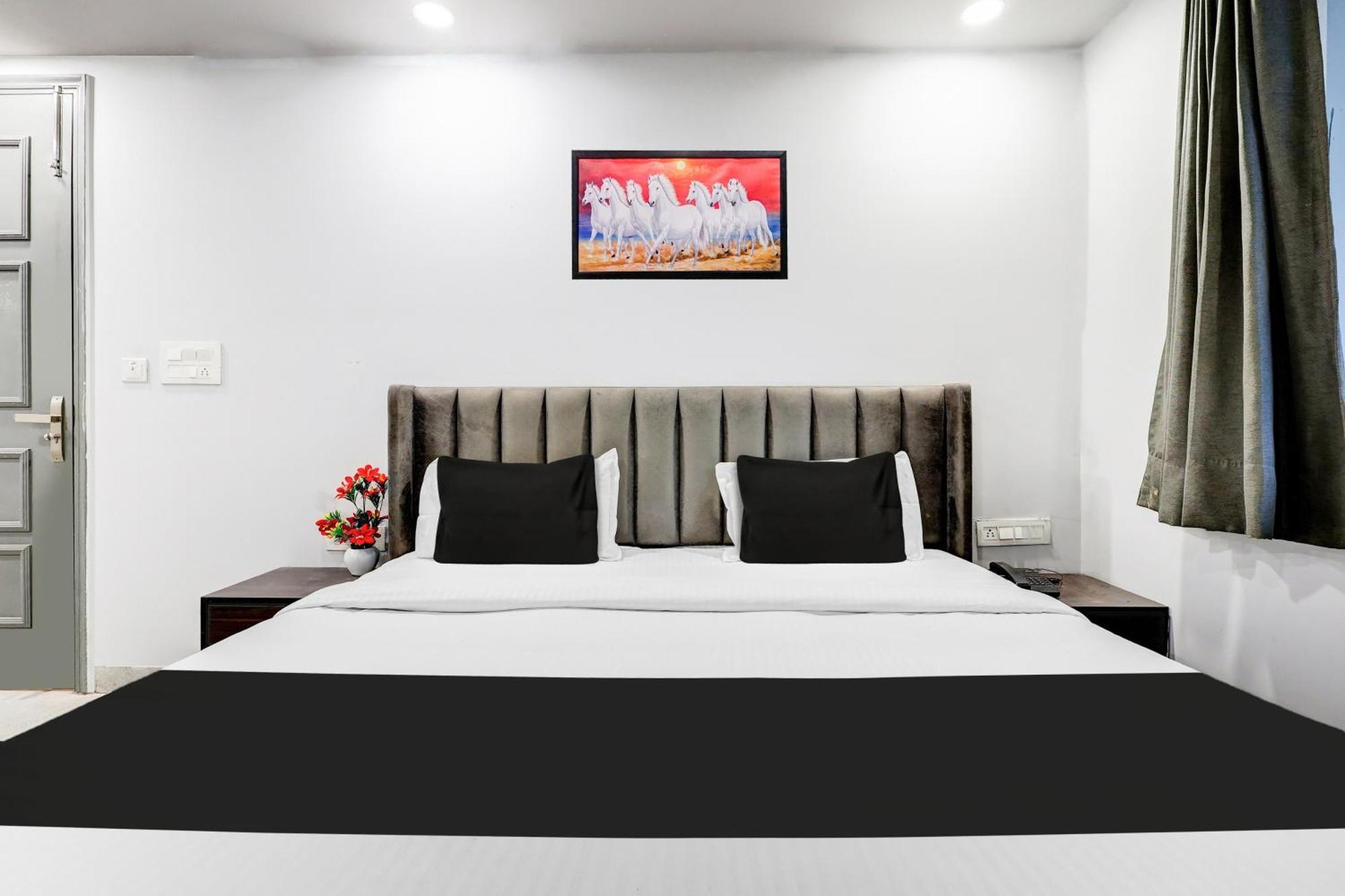 Super Collection O Shalimar Bagh Hotel Delhi (National Capital Territory of India)